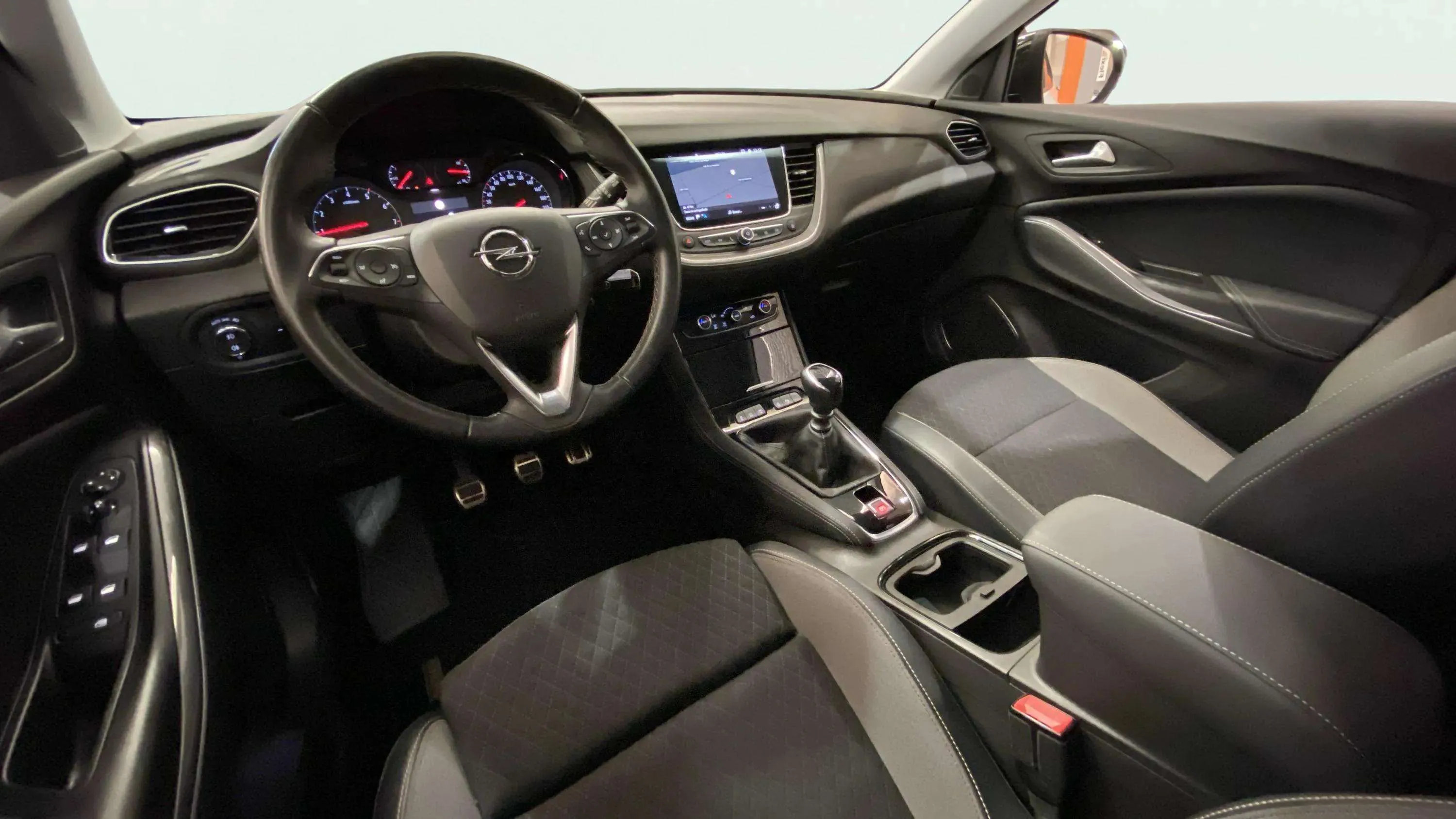 Opel Grandland 1.2 Turbo 120 Aniversario - foto 33