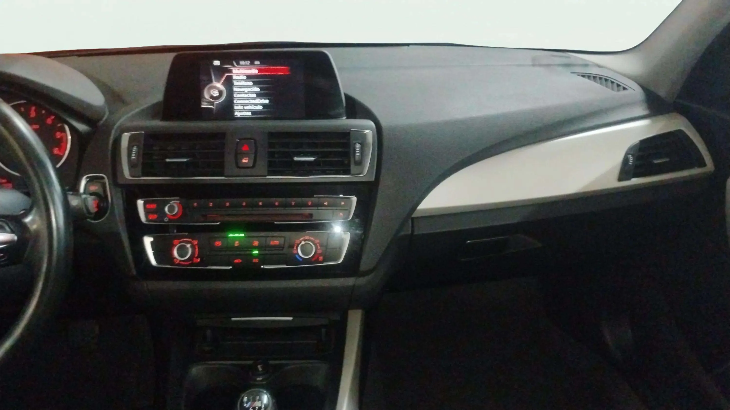 BMW Serie 1 116d - foto 24