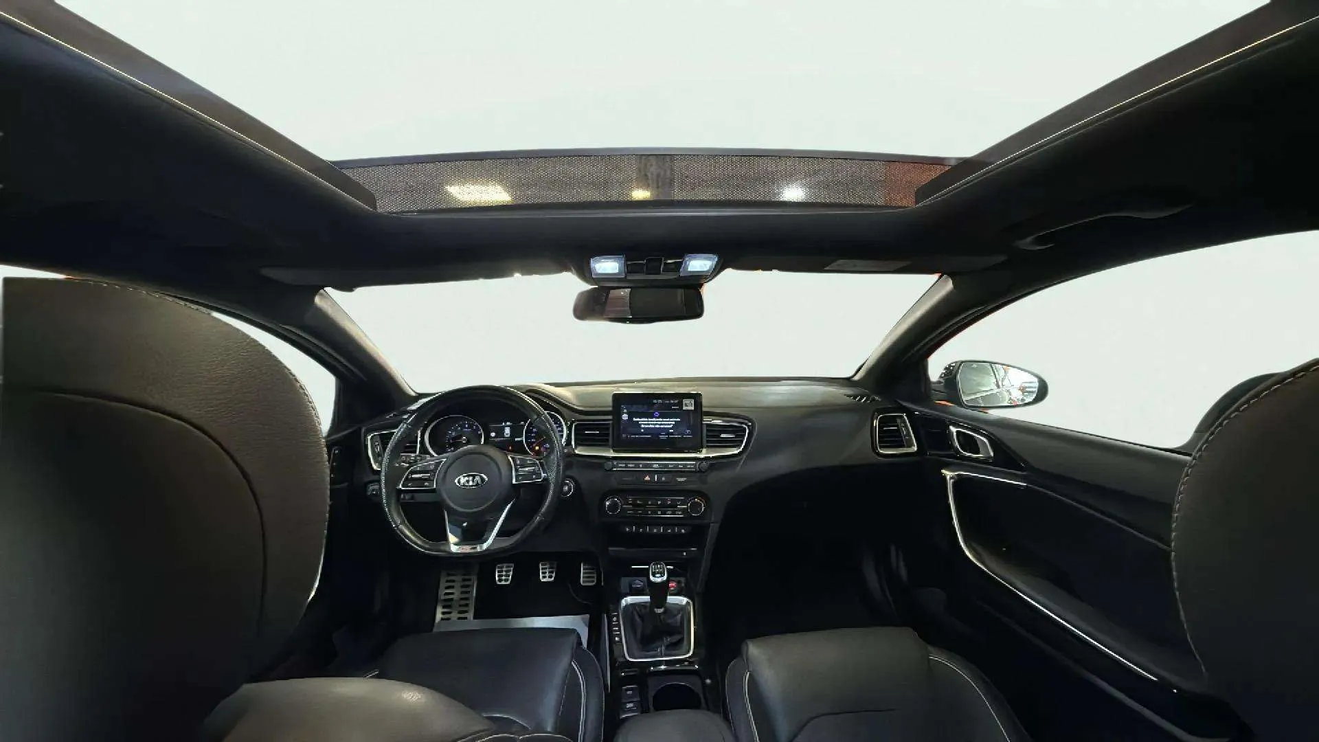 Kia ProCeed 1.4 T-GDi GT Line - foto 17