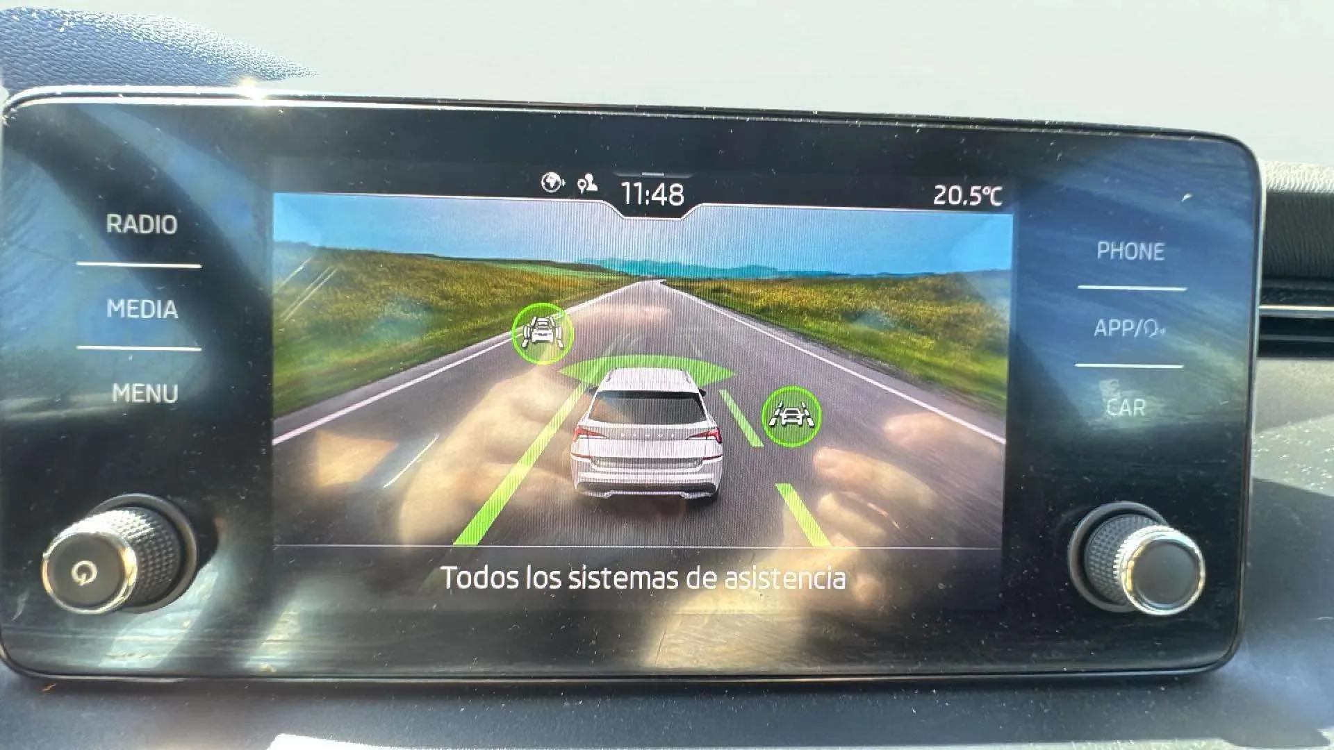 Škoda Kamiq 1.0 TSI Selection - foto 17