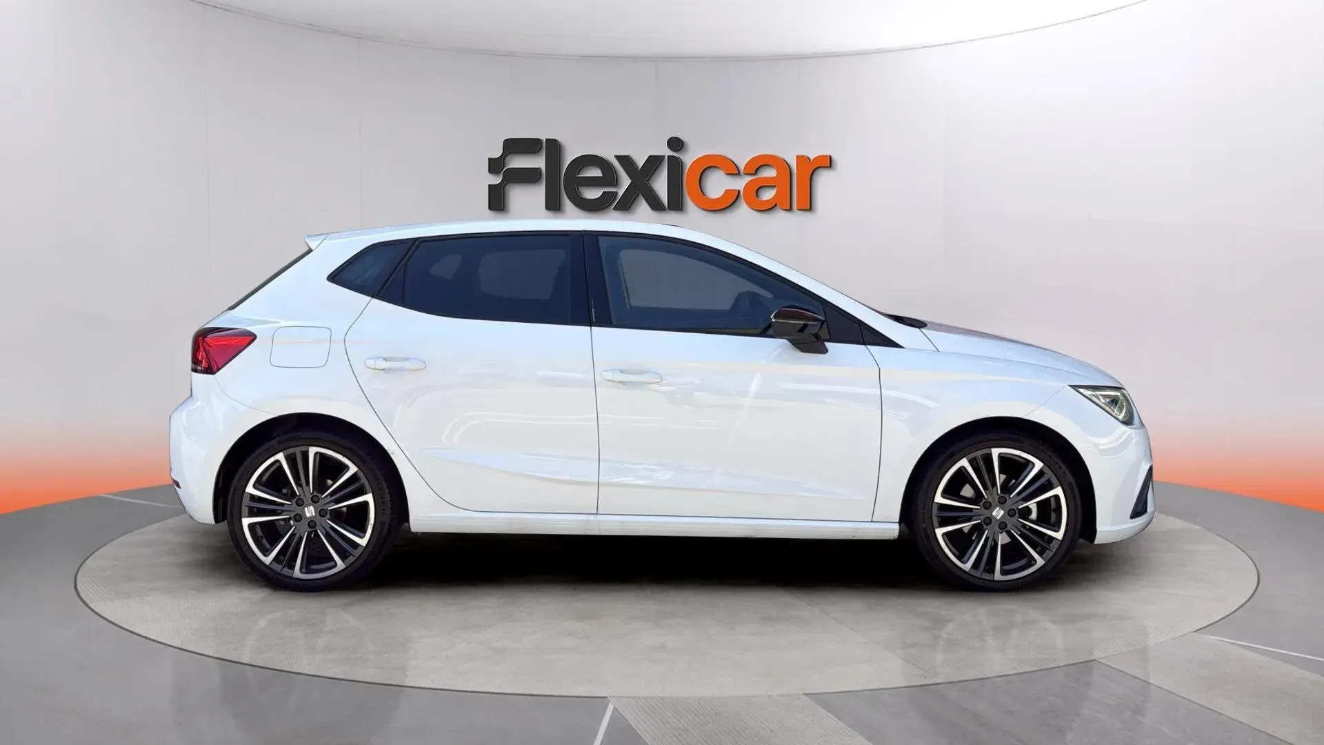 SEAT Ibiza 1.0 TSI DSG FR 40 Aniversario - foto 2