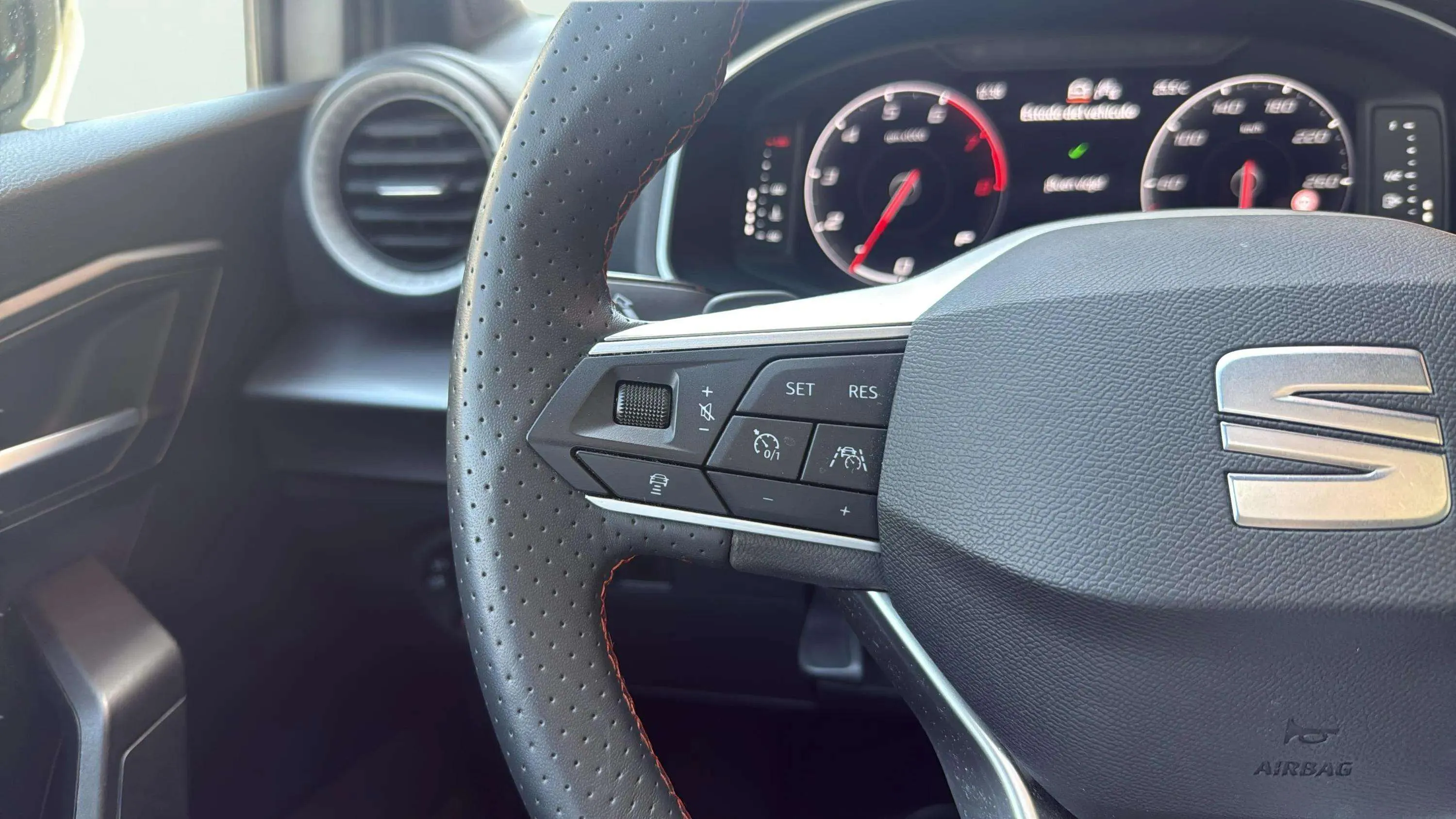 SEAT Ibiza 1.0 TSI DSG FR 40 Aniversario - foto 17