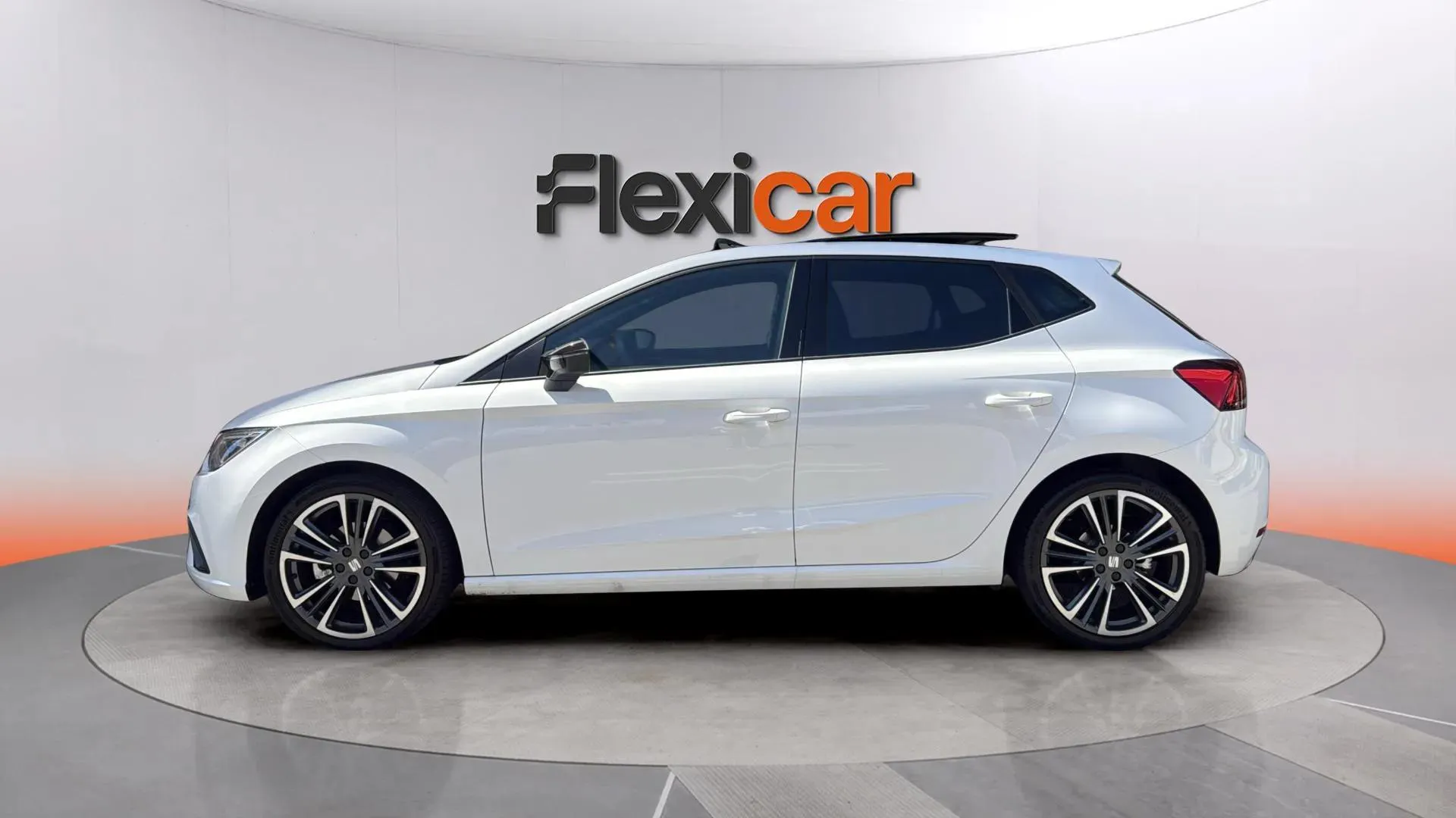 SEAT Ibiza 1.0 TSI DSG FR 40 Aniversario - foto 8