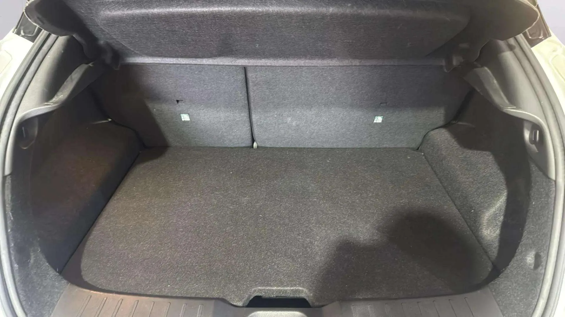 Nissan Juke 1.6 Hybrid N-Design Black - foto 24