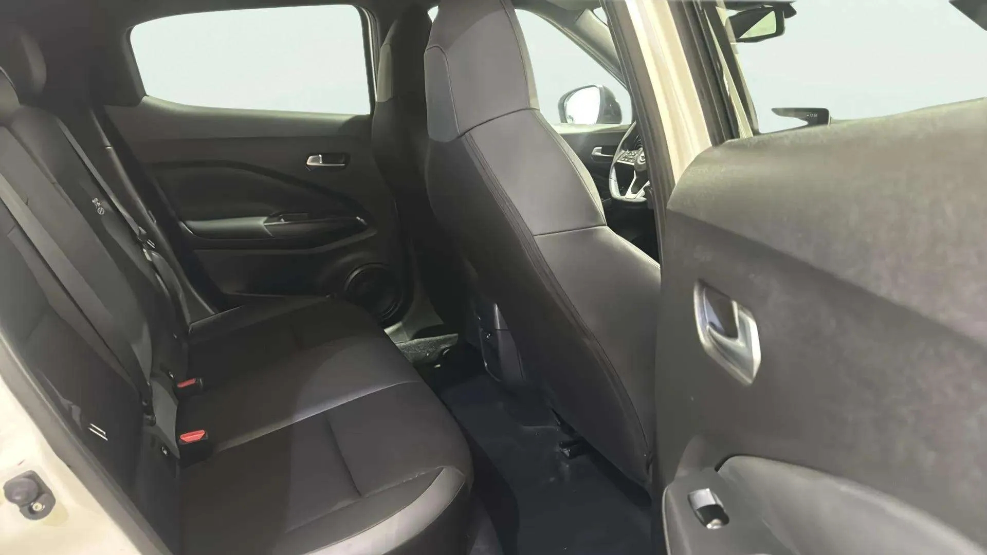 Nissan Juke 1.6 Hybrid N-Design Black - foto 20
