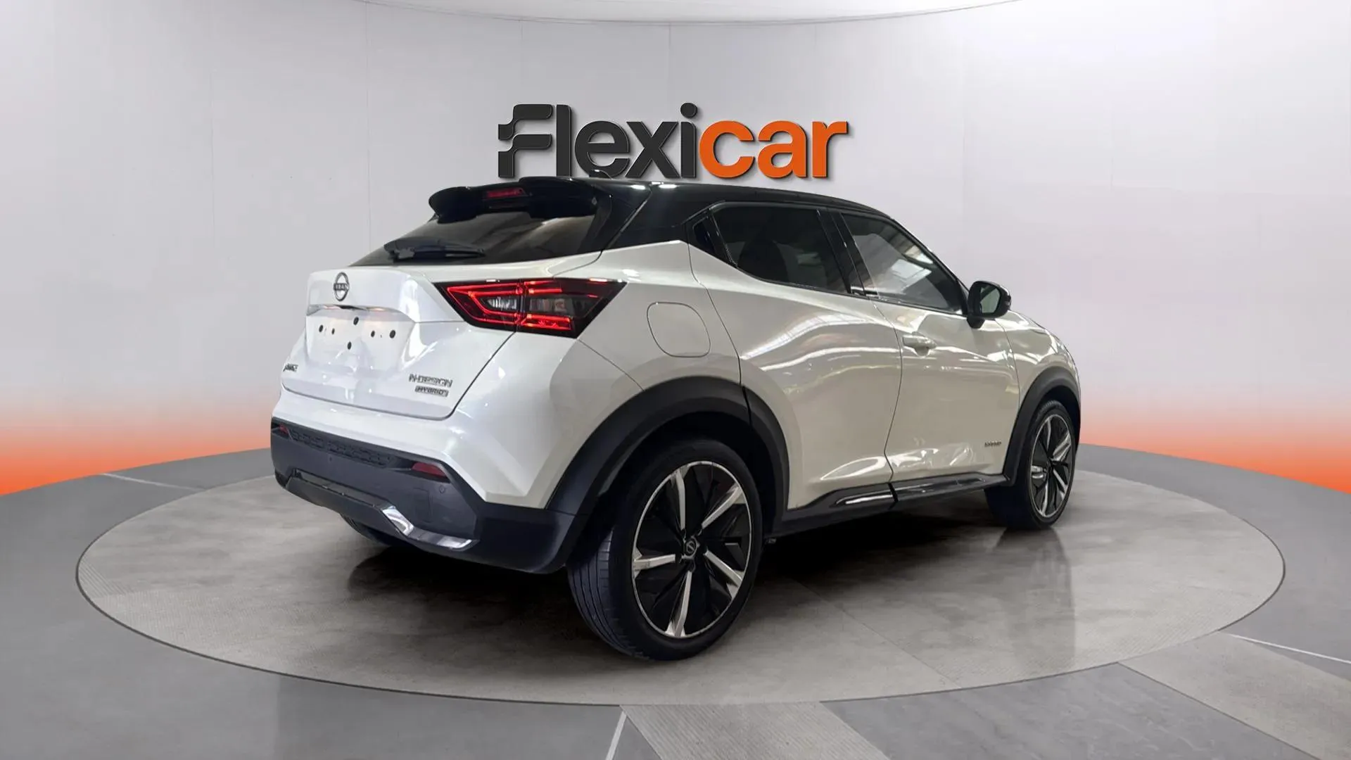 Nissan Juke 1.6 Hybrid N-Design Black - foto 7