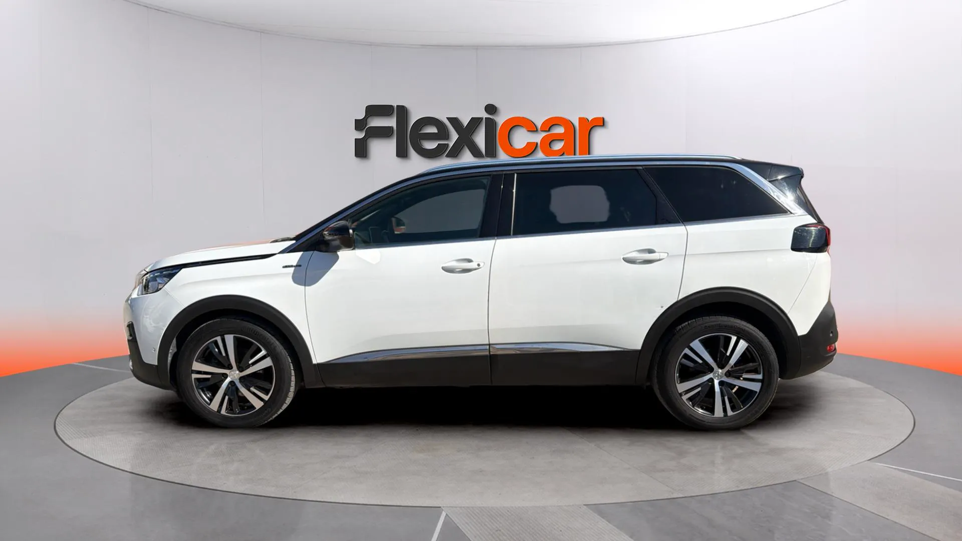 Peugeot 5008 GT-Line 1.2L PureTech EAT8 - foto 5