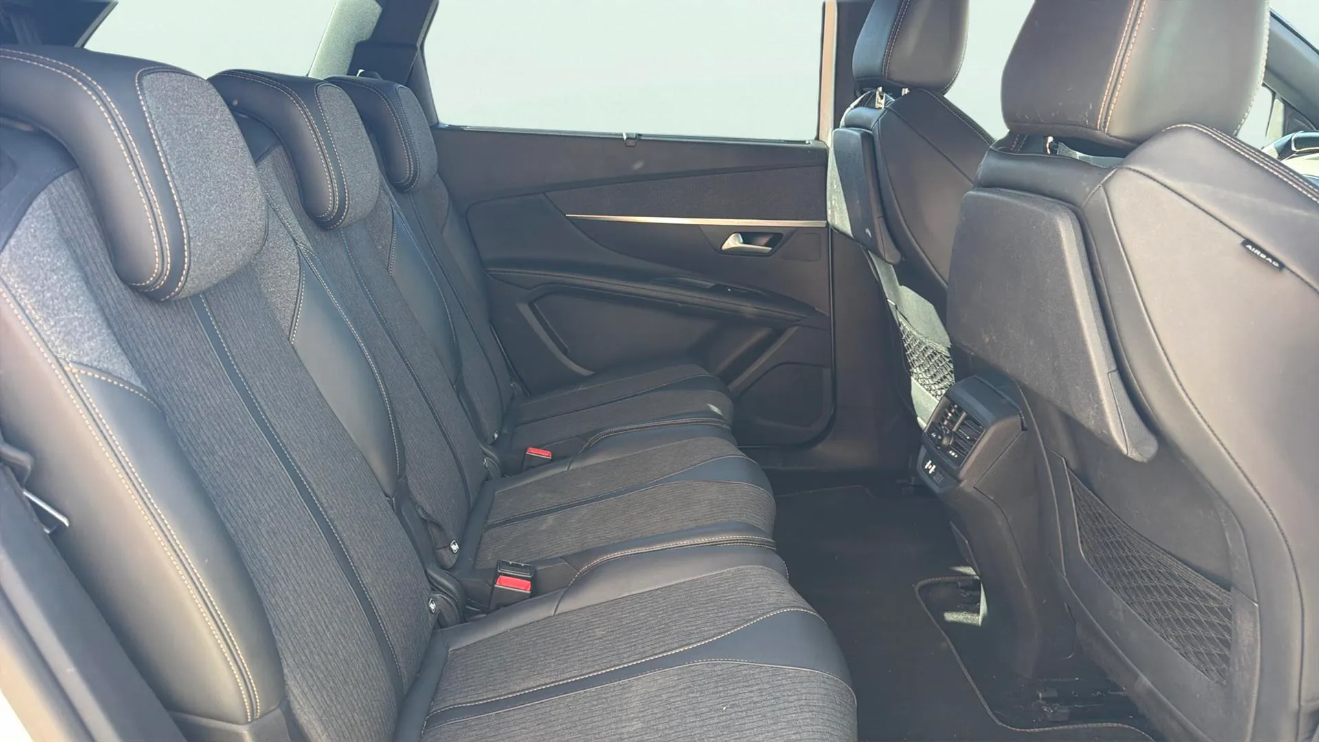 Peugeot 5008 GT-Line 1.2L PureTech EAT8 - foto 13
