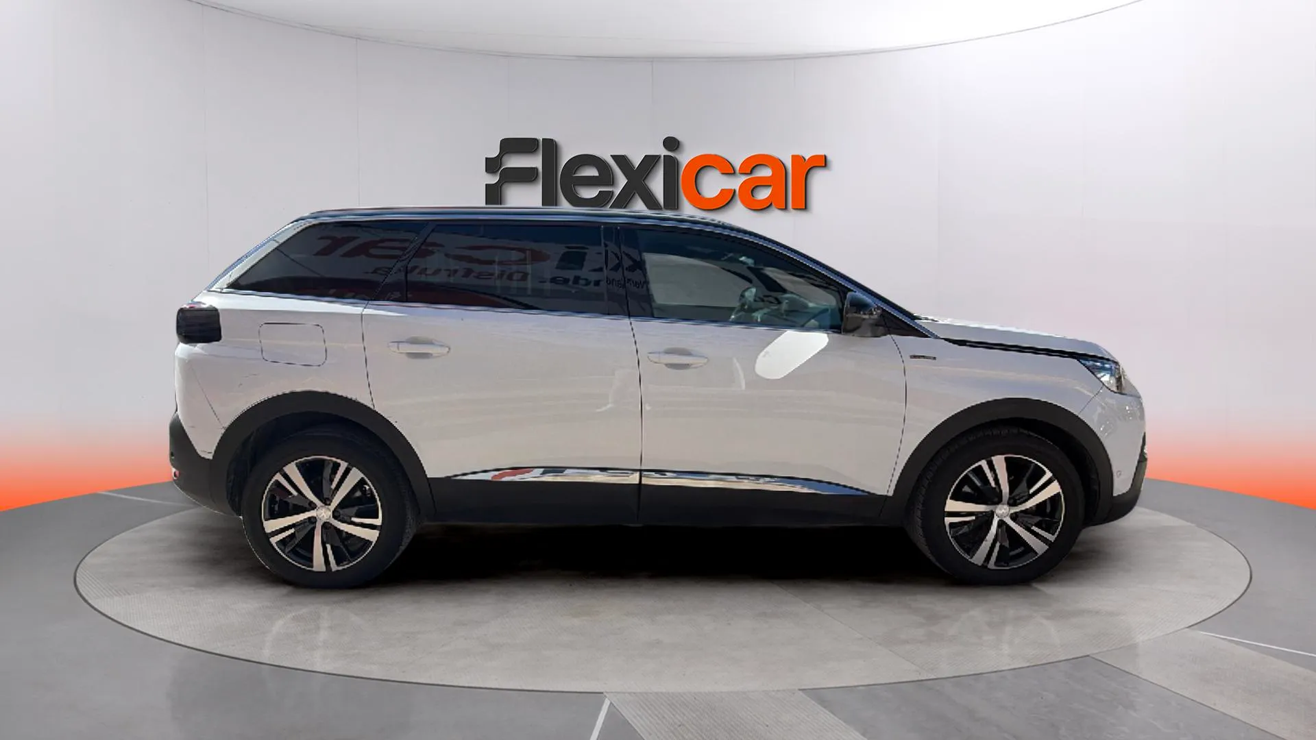 Peugeot 5008 GT-Line 1.2L PureTech EAT8 - foto 3