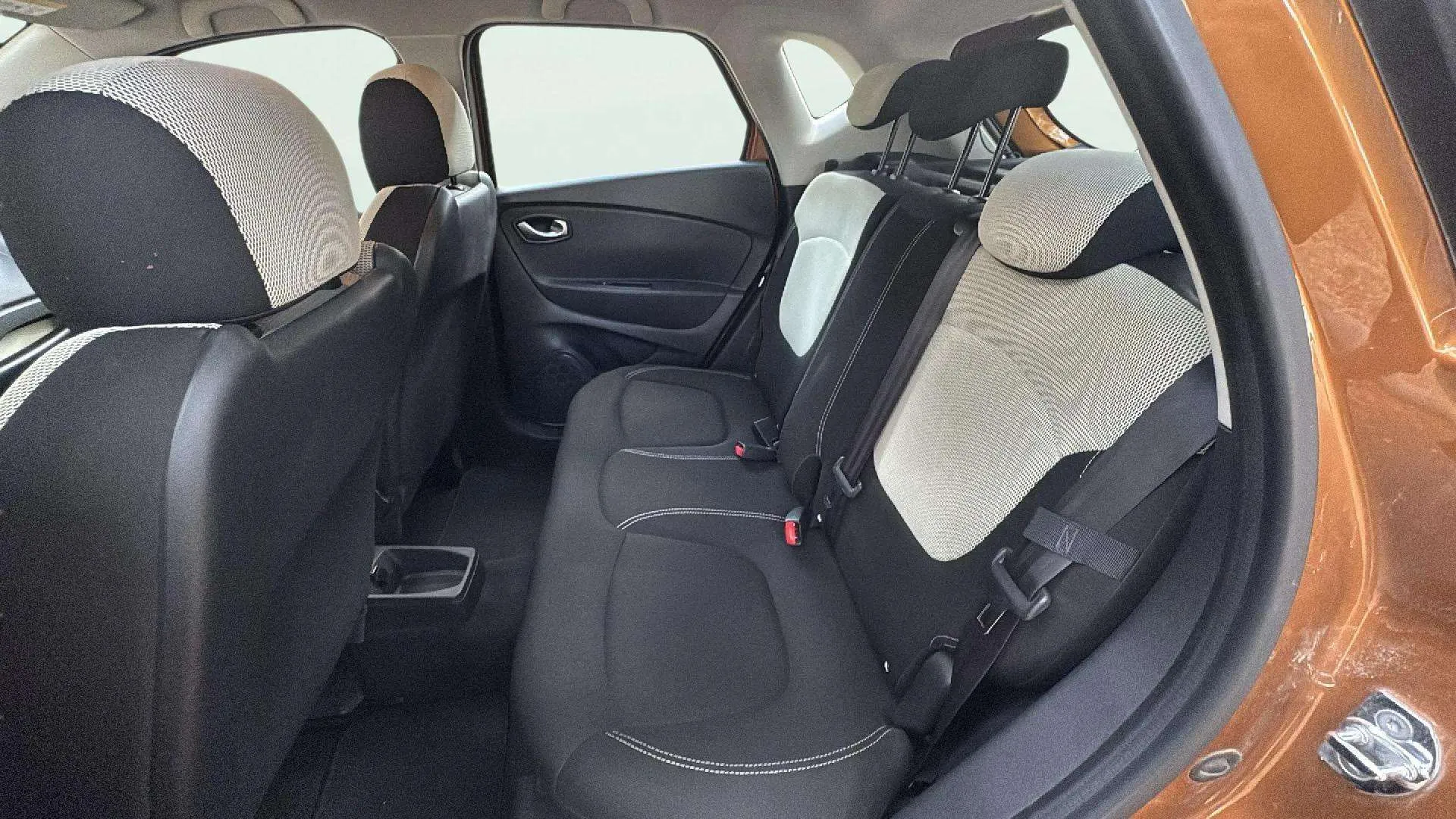 Renault Captur Intens TCe - foto 12