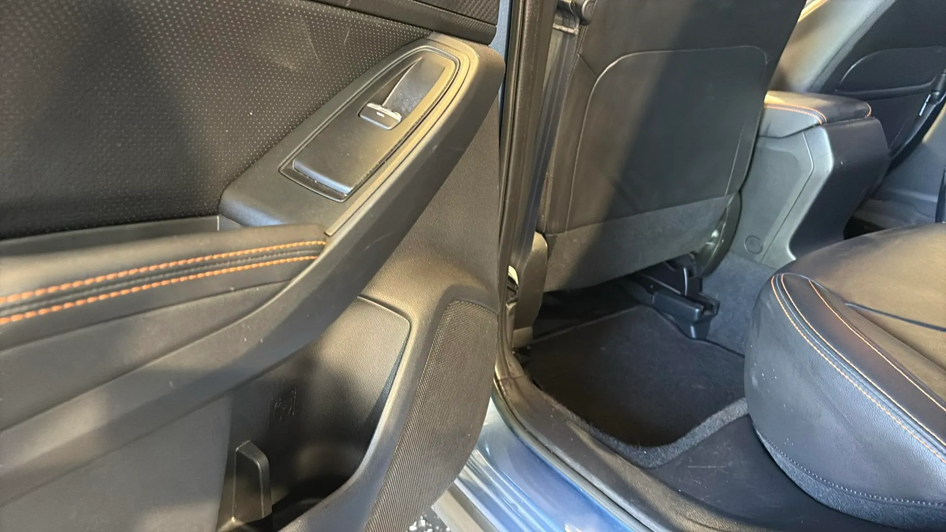 Subaru XV 2.0i Hybrid CVT Executive Plus - foto 23