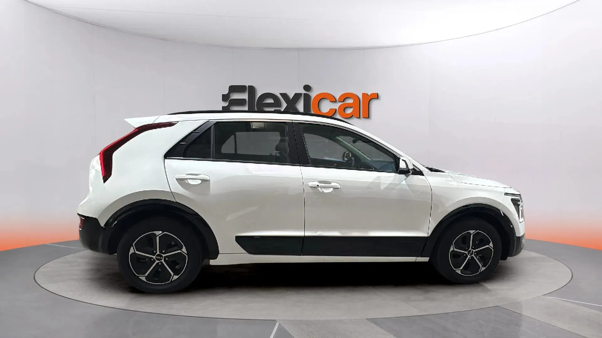 Kia Niro 1.6 GDi HEV Drive - foto 8