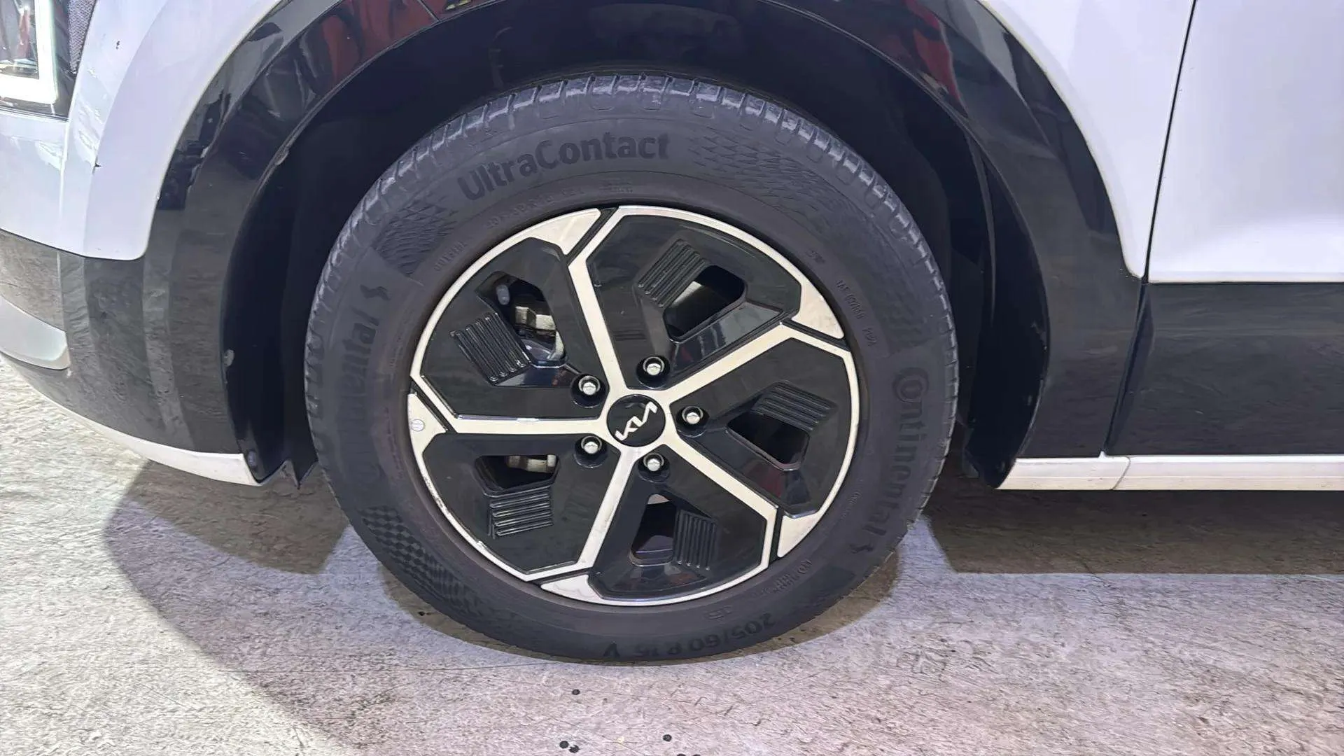 Kia Niro 1.6 GDi HEV Drive - foto 27