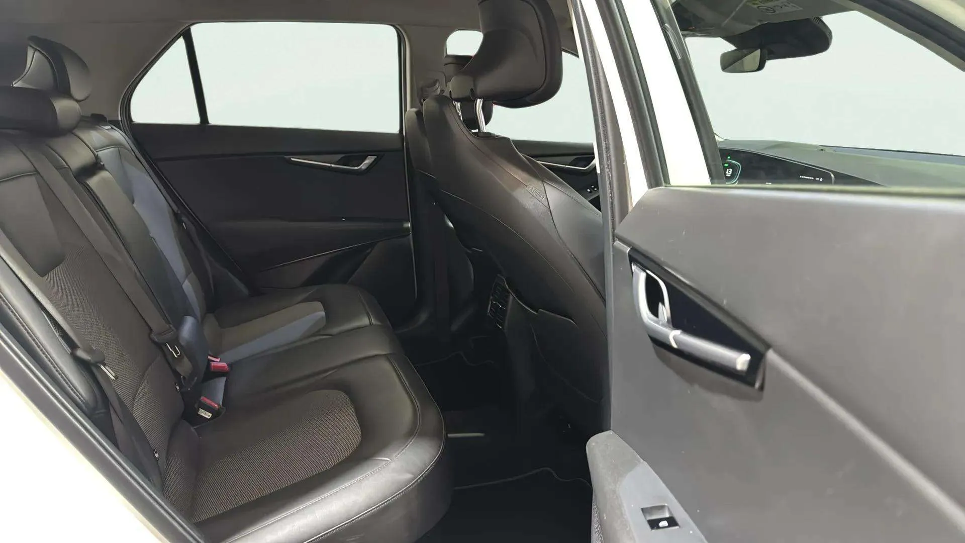 Kia Niro 1.6 GDi HEV Drive - foto 21