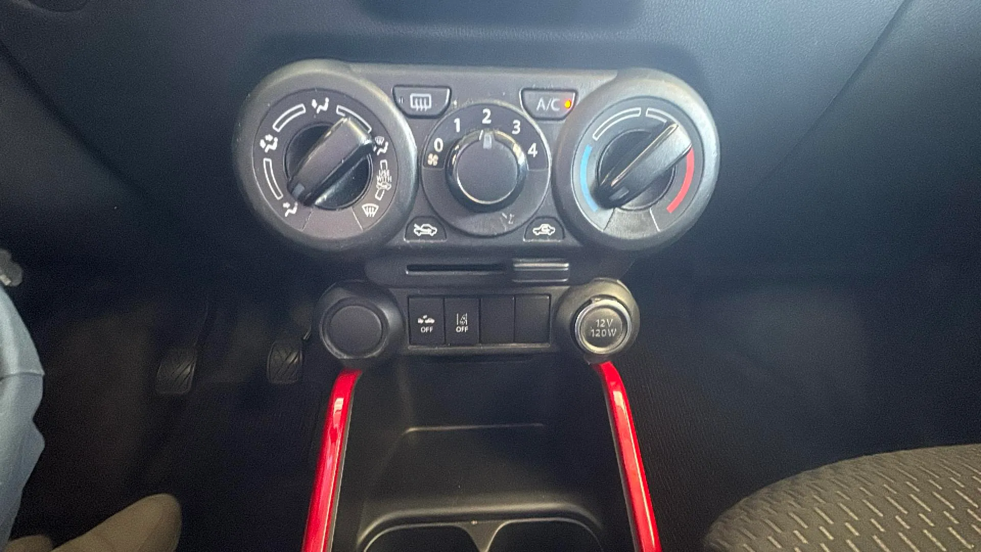 Suzuki Ignis 1.2 GLE Mild Hybrid - foto 19