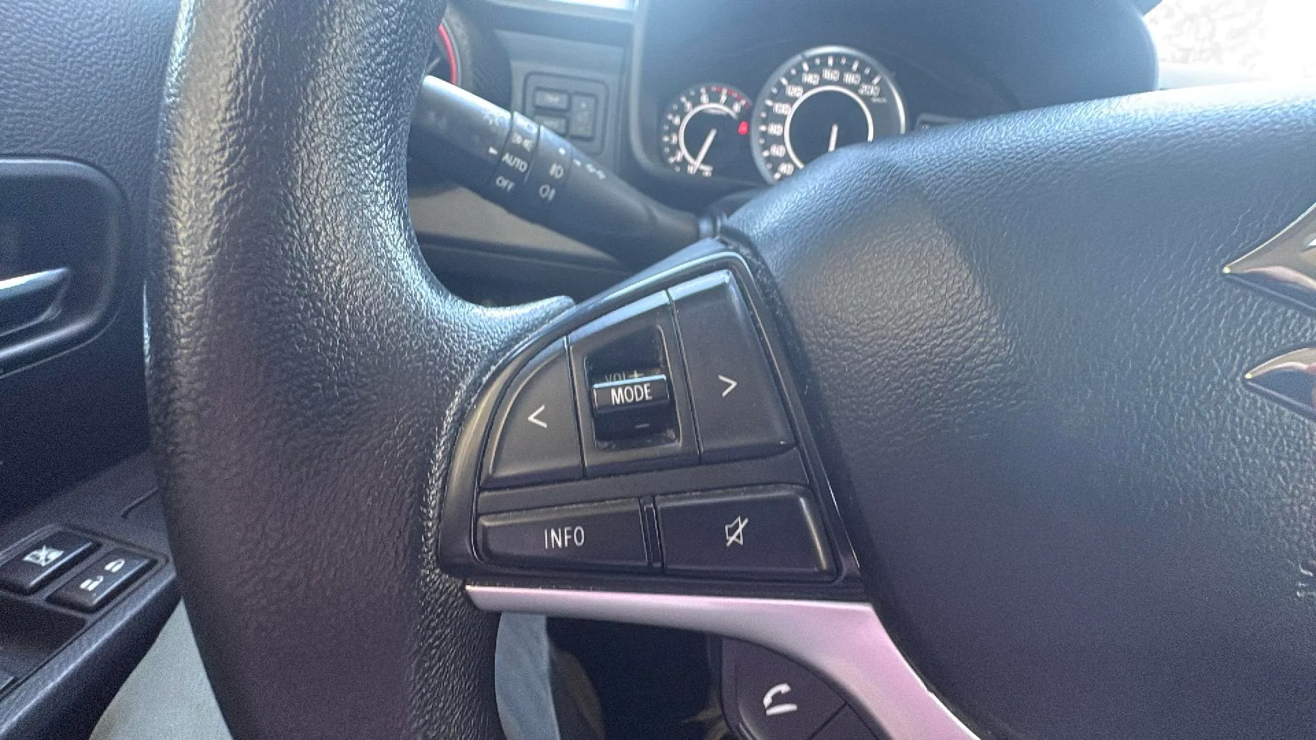 Suzuki Ignis 1.2 GLE Mild Hybrid - foto 12