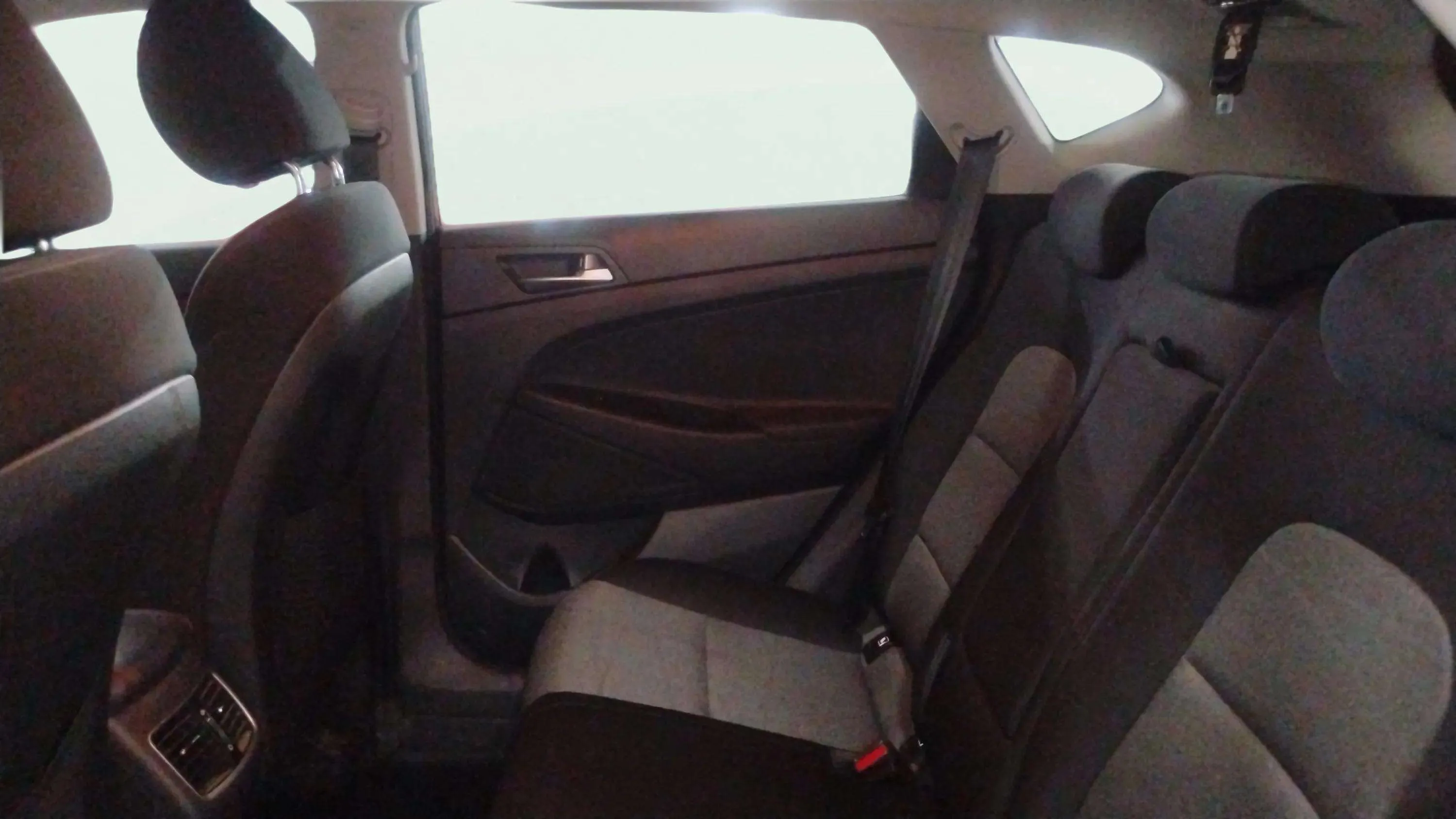 Hyundai Tucson 1.6 CRDi 48V SLE 4x2 - foto 13