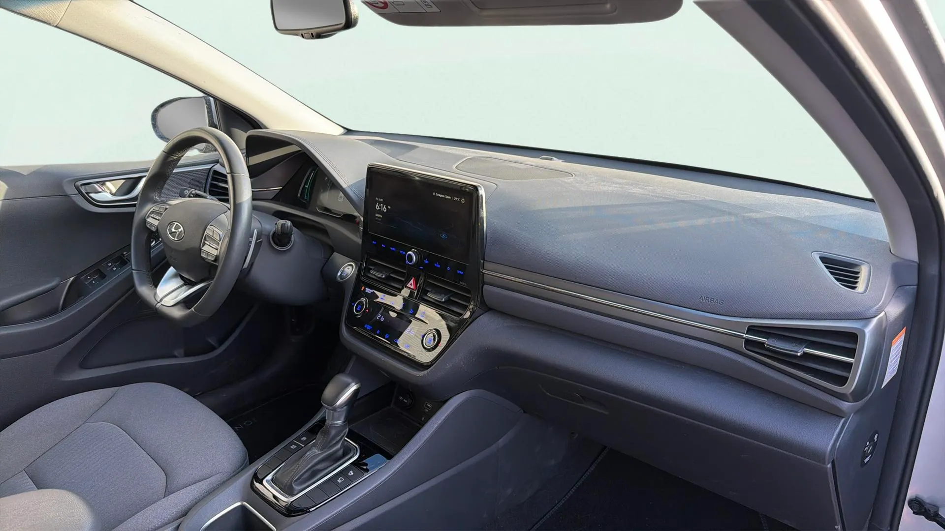 Hyundai Ioniq 1.6 GDI HEV Klass DCT - foto 8