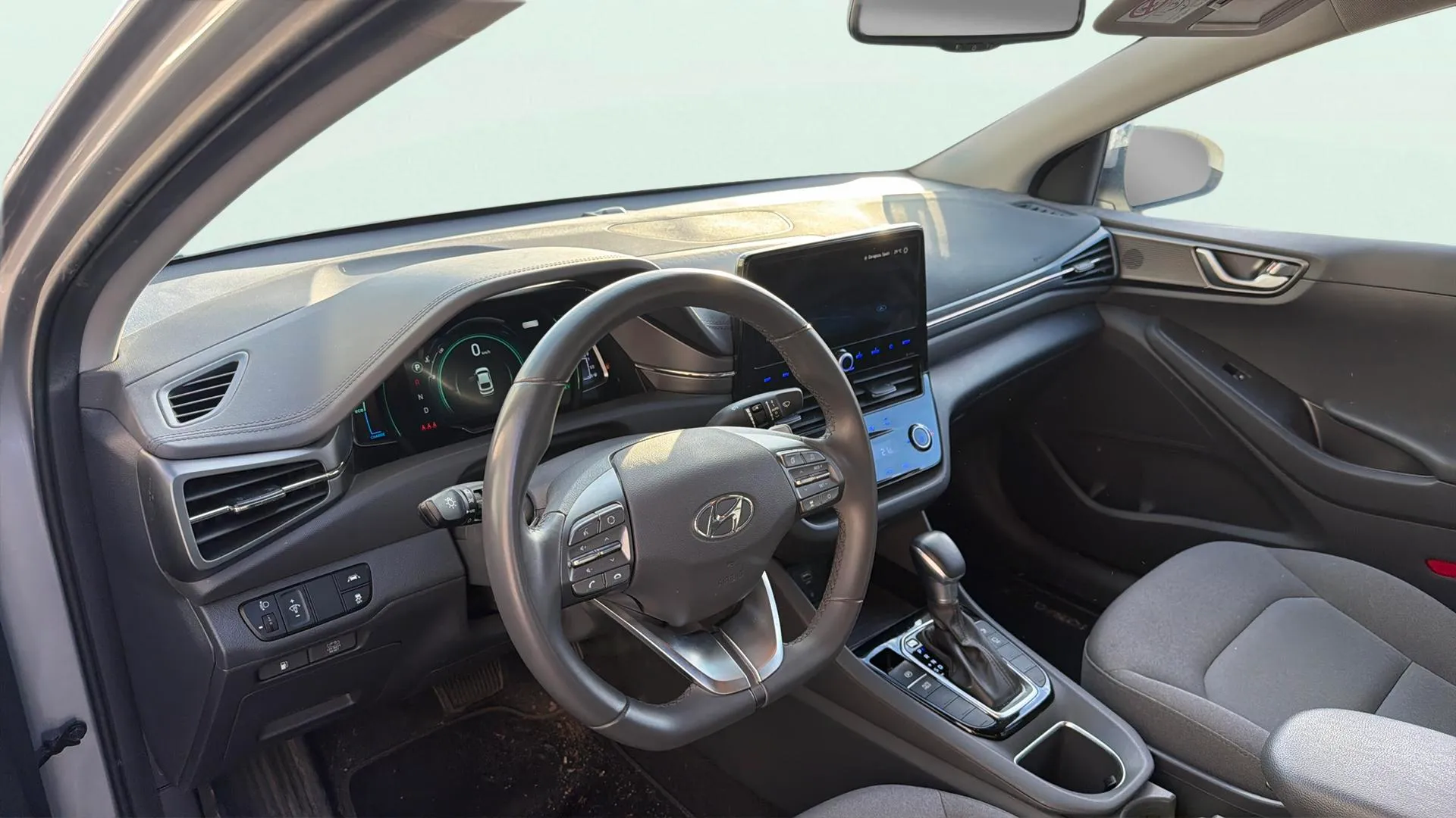 Hyundai Ioniq 1.6 GDI HEV Klass DCT - foto 11