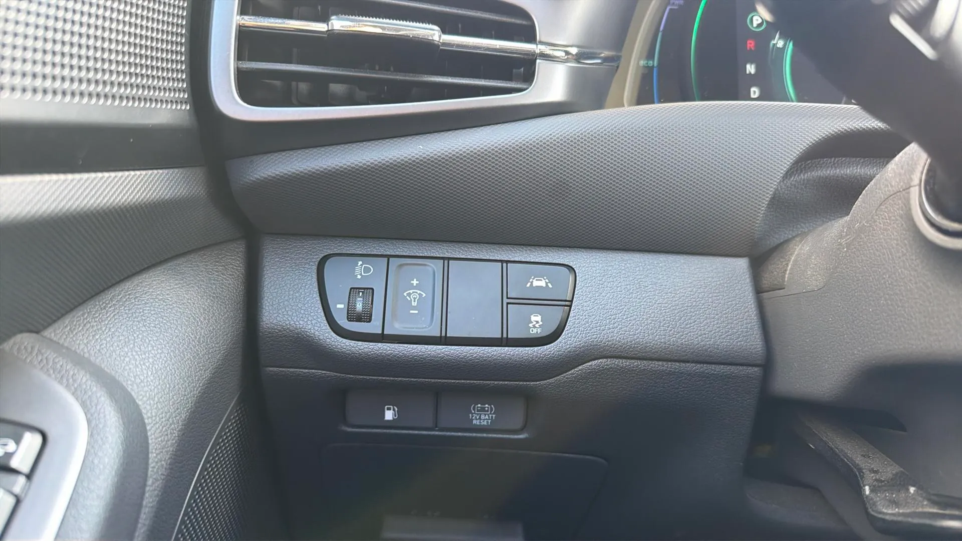 Hyundai Ioniq 1.6 GDI HEV Klass DCT - foto 15