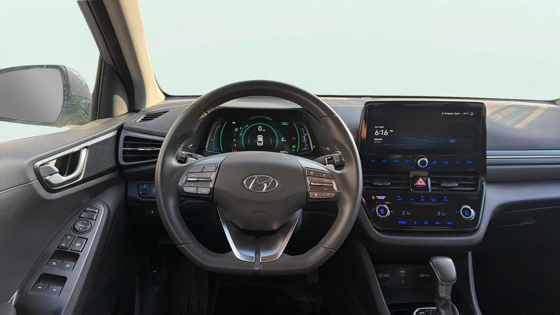 Hyundai Ioniq 1.6 GDI HEV Klass DCT - foto 7