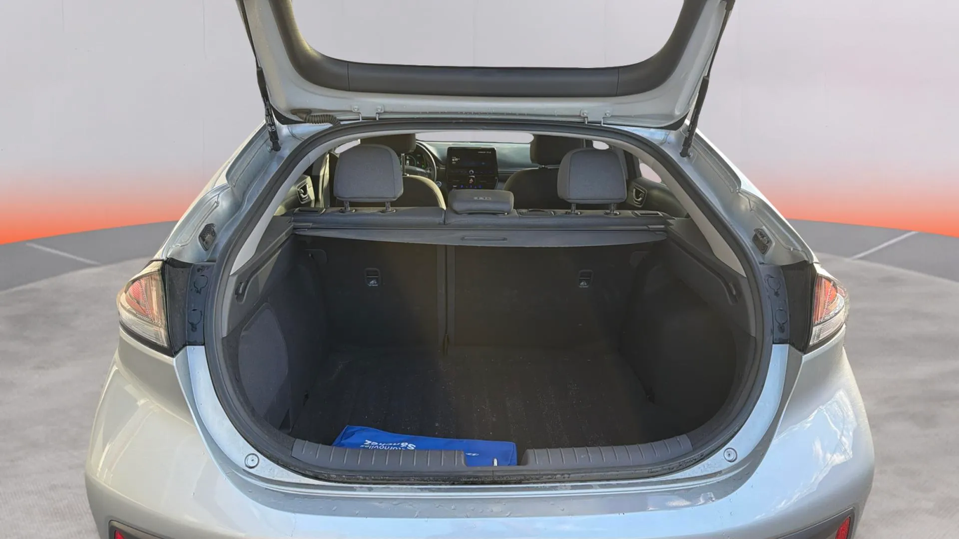 Hyundai Ioniq 1.6 GDI HEV Klass DCT - foto 9