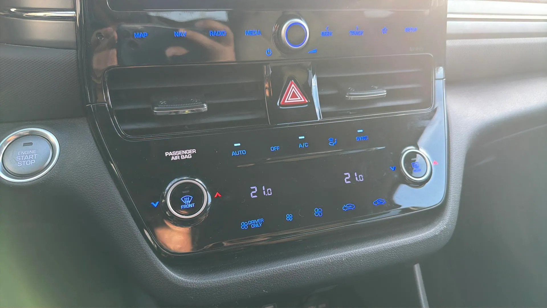 Hyundai Ioniq 1.6 GDI HEV Klass DCT - foto 14