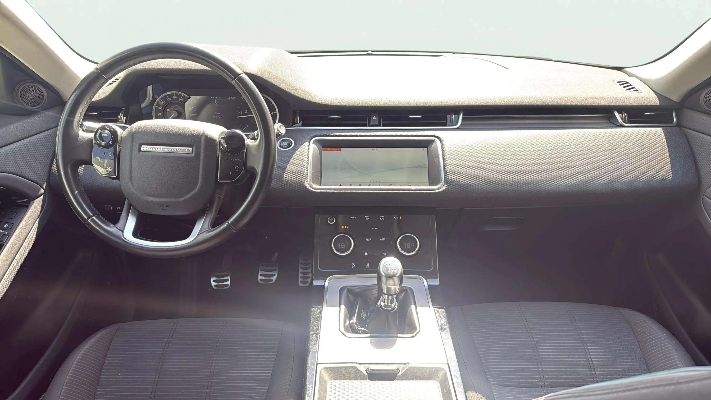 Land Rover Range Rover Evoque 2.0 D150 FWD - foto 9