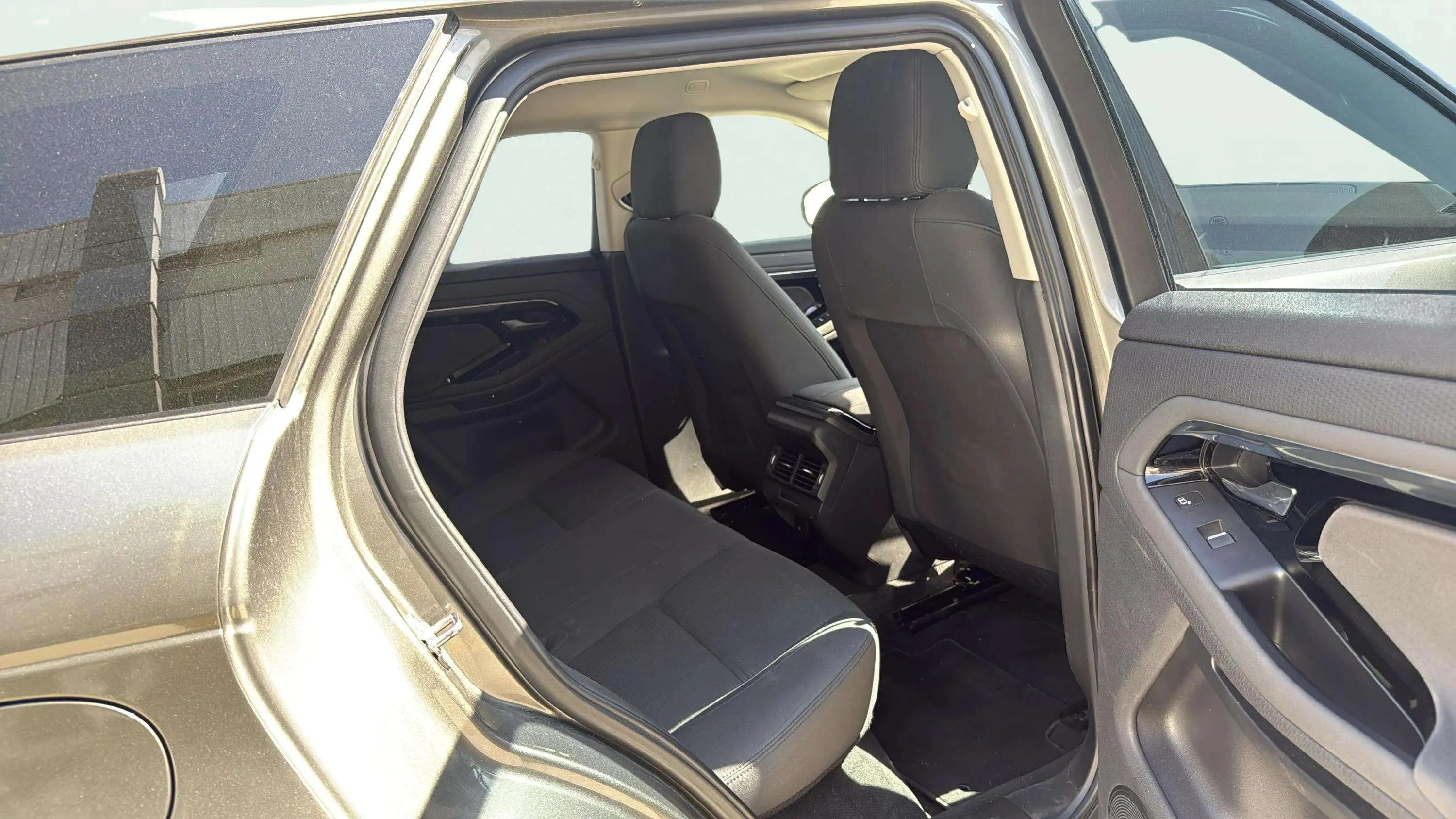 Land Rover Range Rover Evoque 2.0 D150 FWD - foto 14