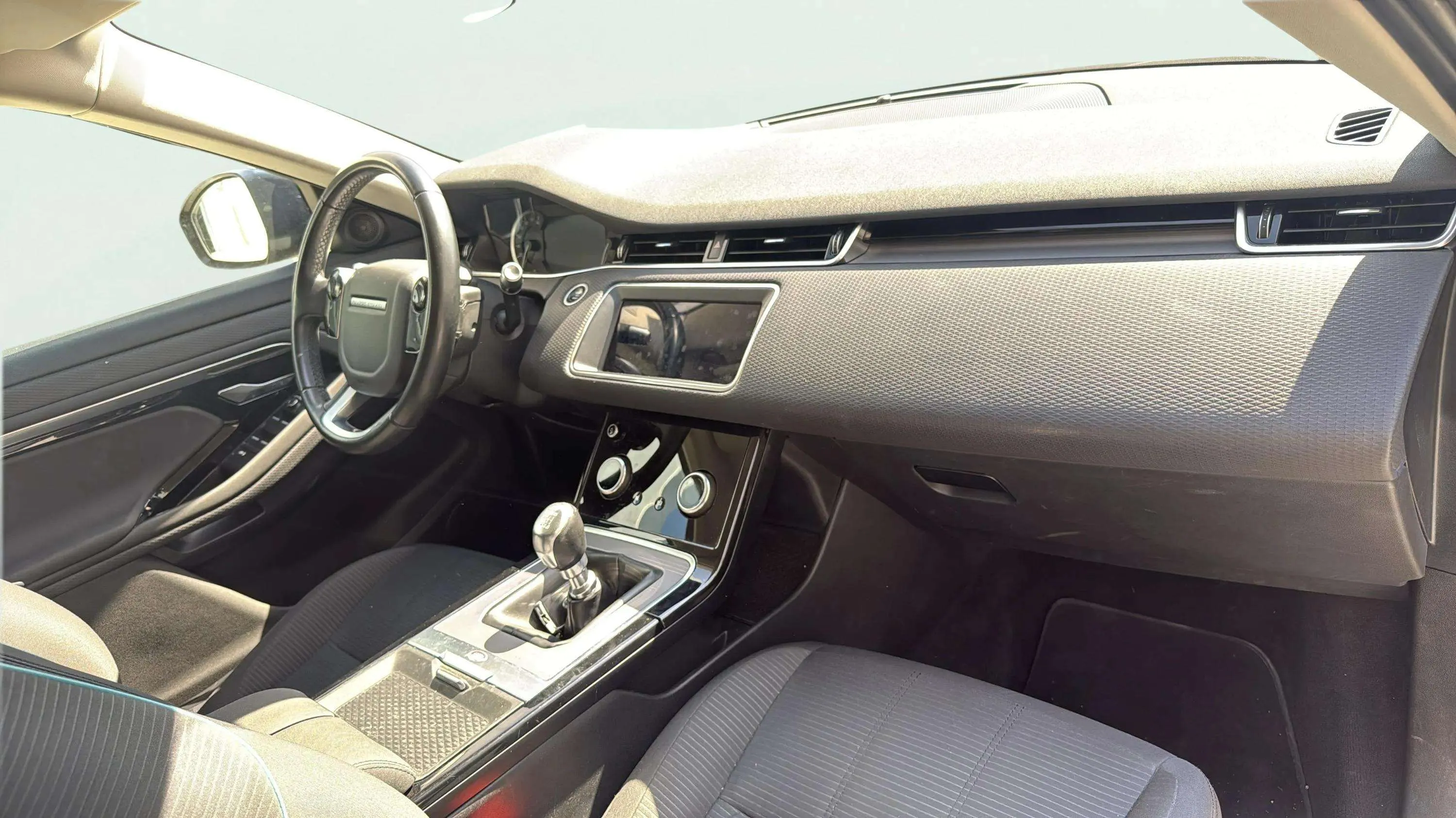 Land Rover Range Rover Evoque 2.0 D150 FWD - foto 16