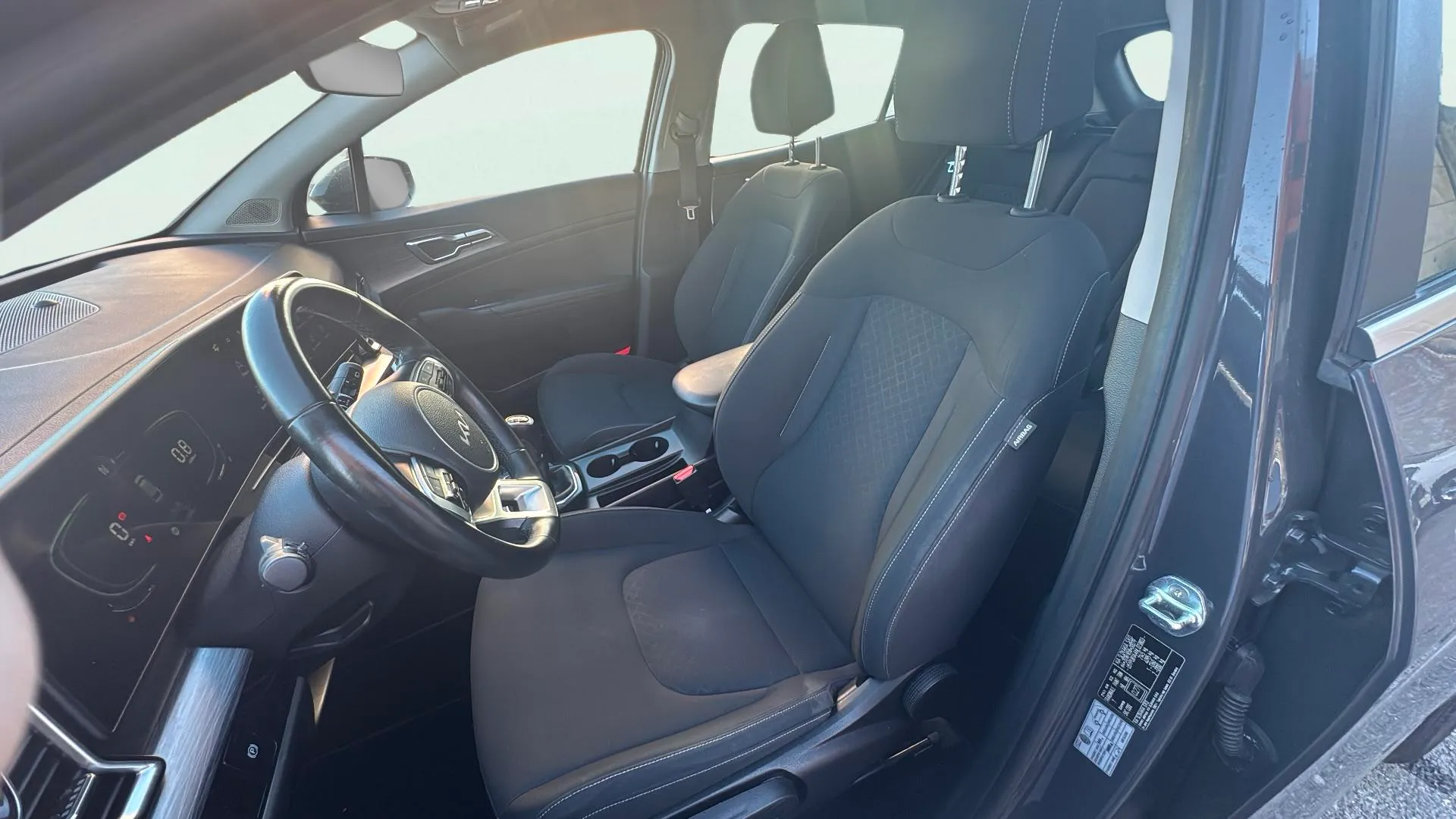Kia Sportage 1.6 CRDi MHEV Business 4x2 - foto 13