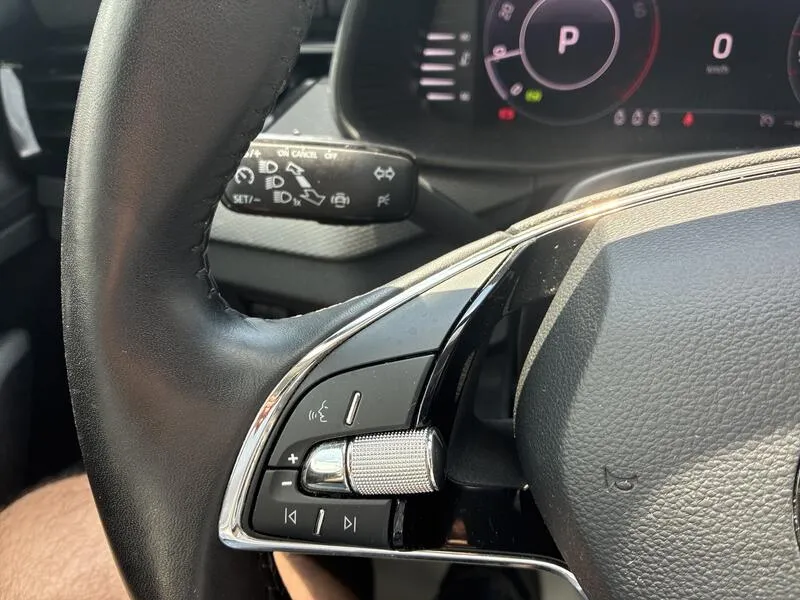 Škoda Kamiq 1.0 TSI DSG Ambition - foto 30
