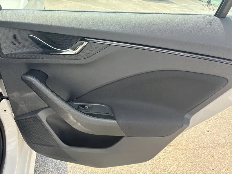 Škoda Kamiq 1.0 TSI DSG Ambition - foto 22
