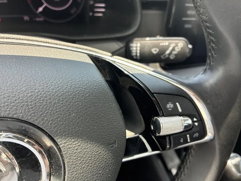 Škoda Kamiq 1.0 TSI DSG Ambition - foto 31