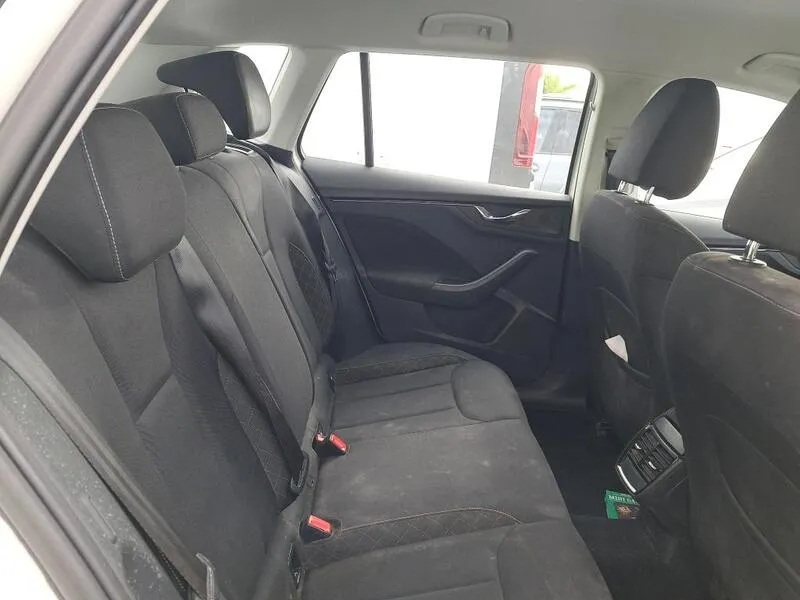 Škoda Kamiq 1.0 TSI DSG Ambition - foto 48