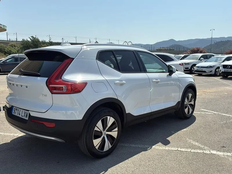 Volvo XC40 T2 Momentum Pro - foto 6