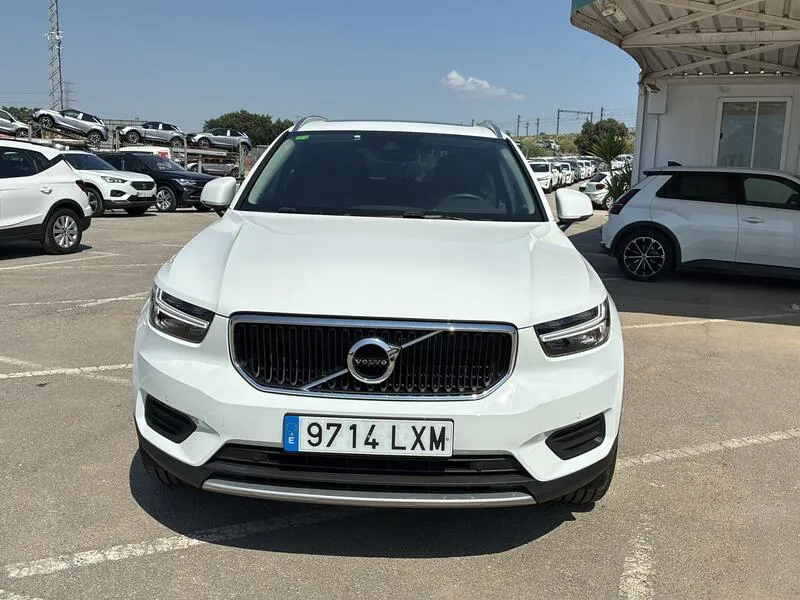 Volvo XC40 T2 Momentum Pro - foto 9