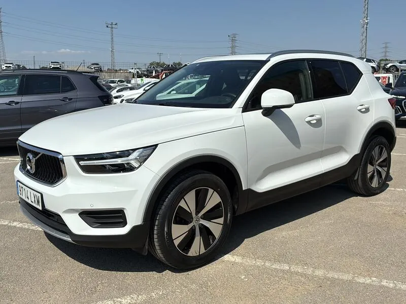 Volvo XC40 T2 Momentum Pro - foto 2