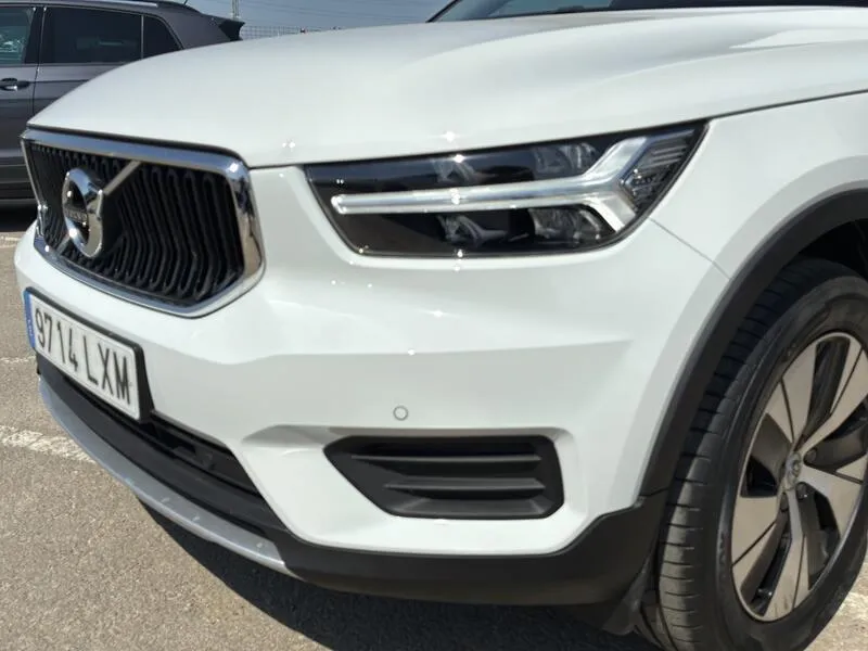Volvo XC40 T2 Momentum Pro - foto 34