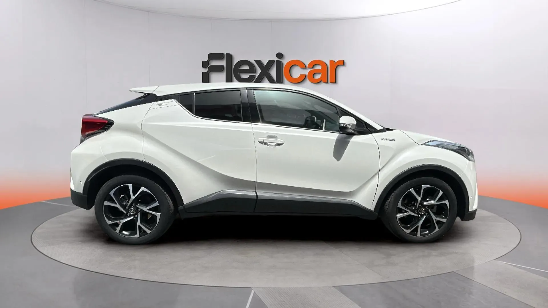 Toyota C-HR 1.8 125H Active - foto 3