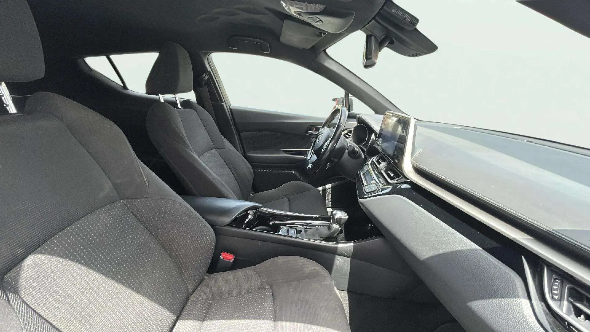 Toyota C-HR 1.8 125H Active - foto 18