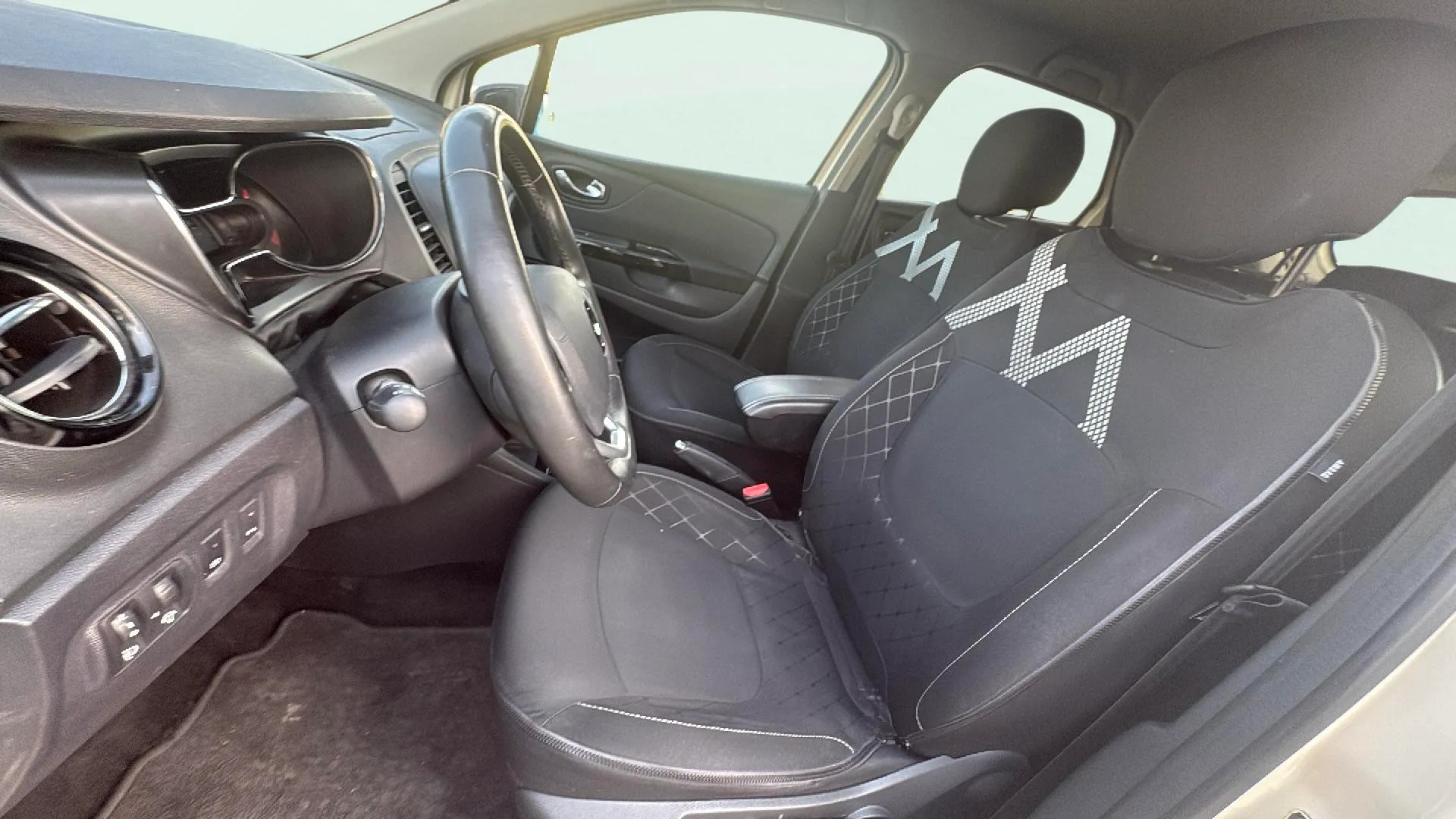 Renault Captur Zen Energy dCi 90 EDC Euro 6 - foto 25