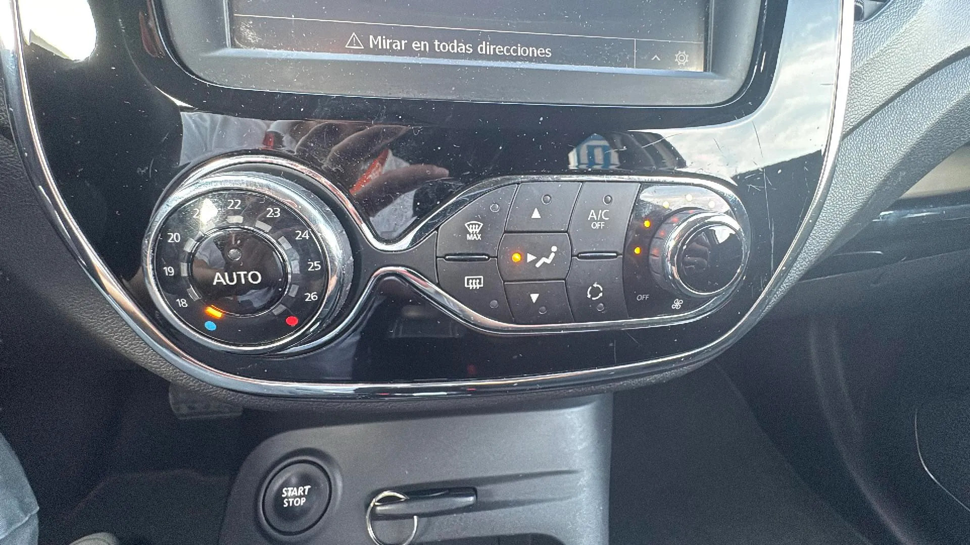 Renault Captur Zen Energy dCi 90 EDC Euro 6 - foto 21