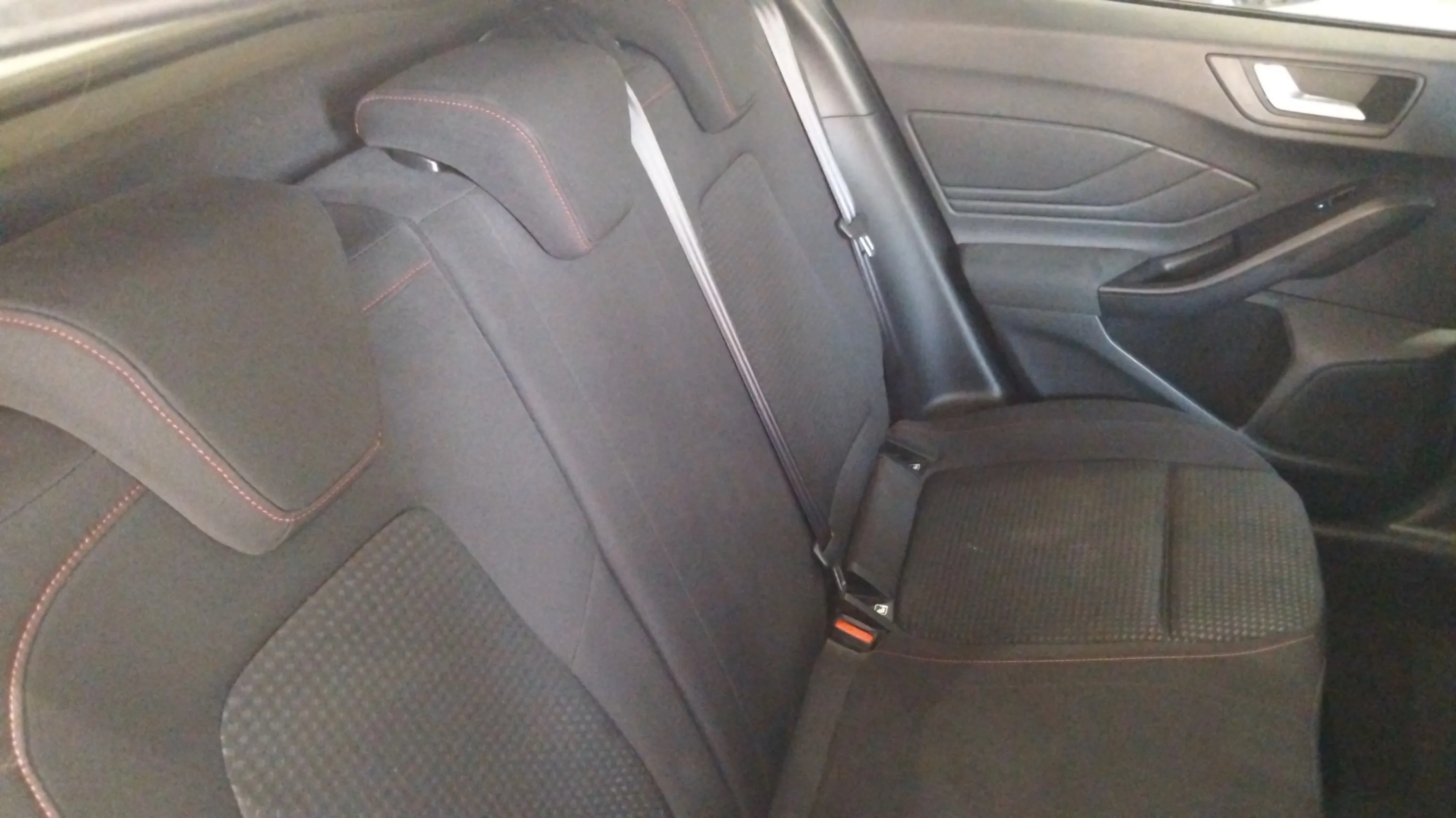 Ford Focus 1.0 EcoBoost MHEV Active - foto 7