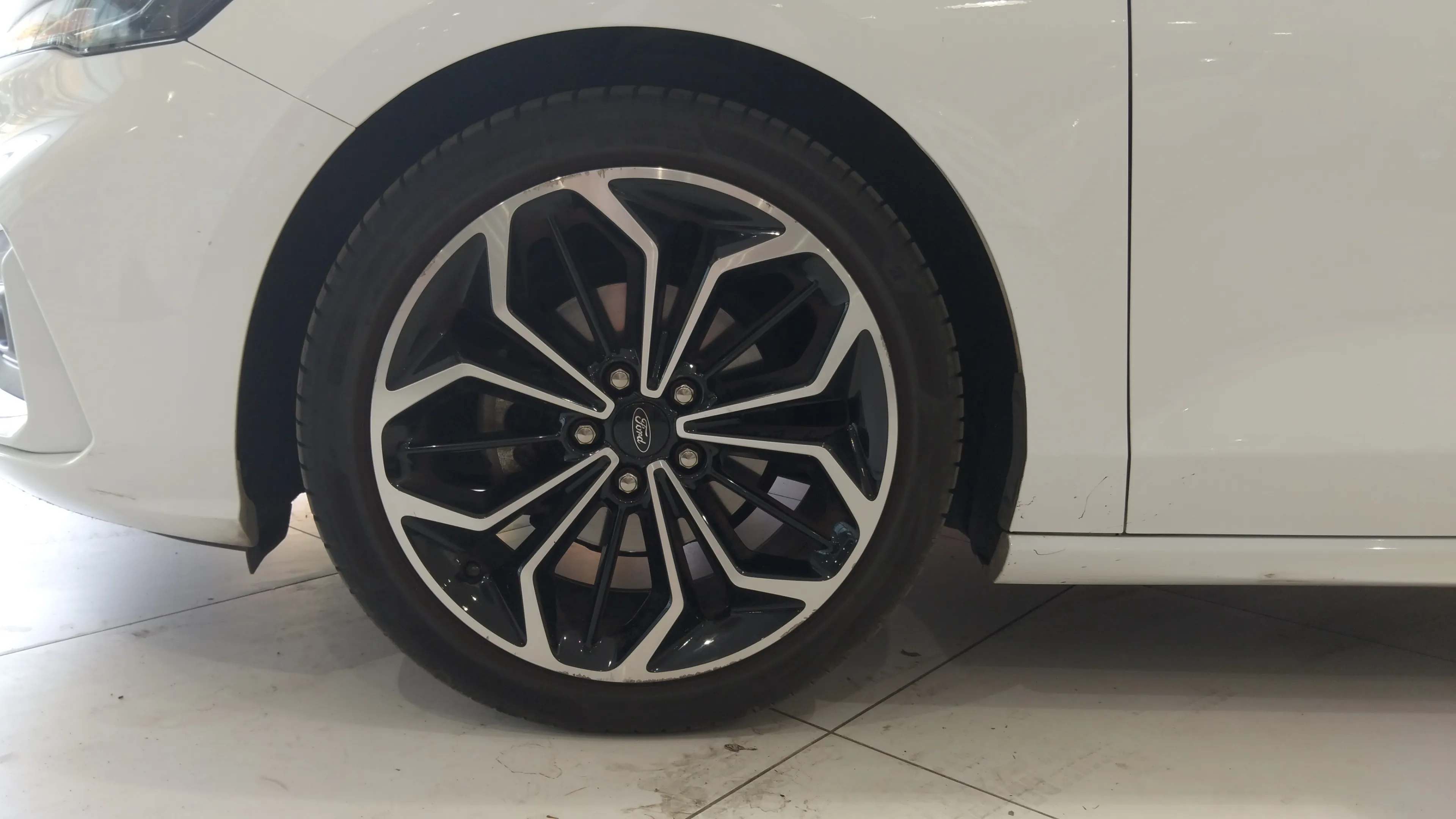 Ford Focus 1.0 EcoBoost MHEV Active - foto 17