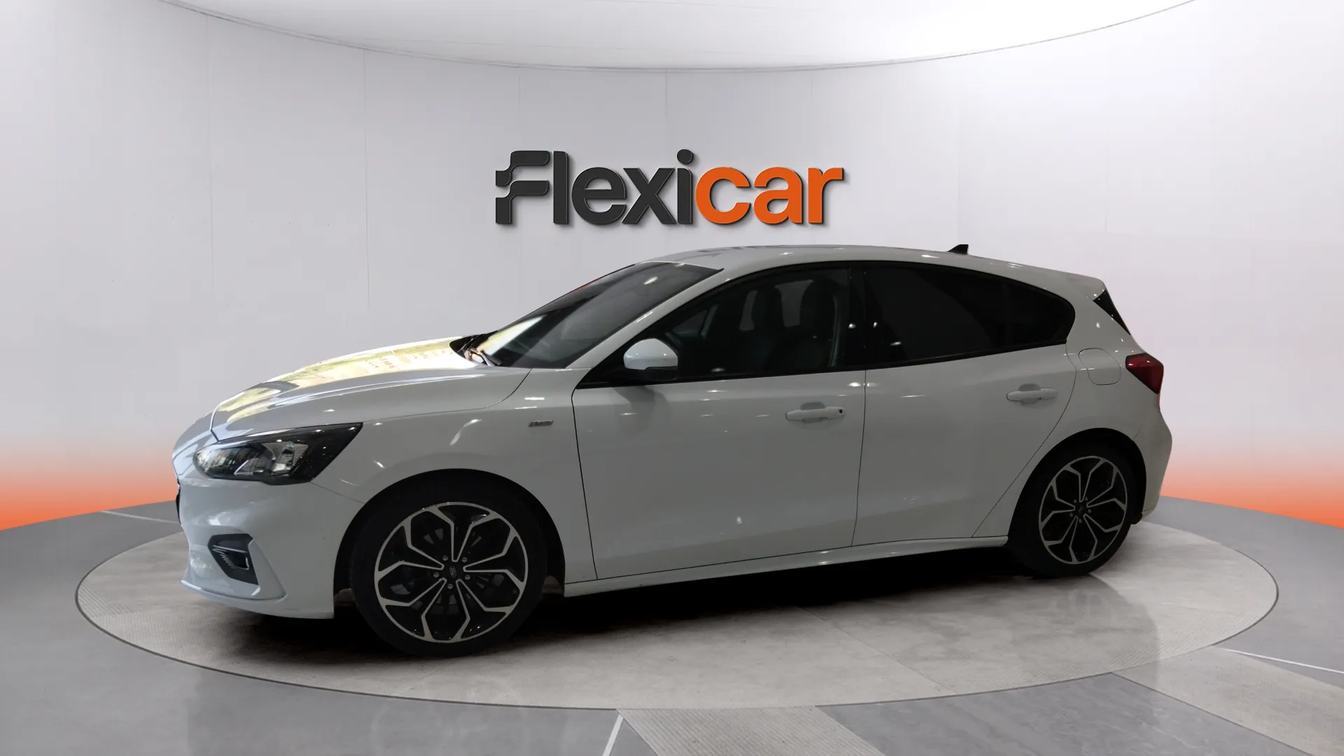 Ford Focus 1.0 EcoBoost MHEV Active - foto 2