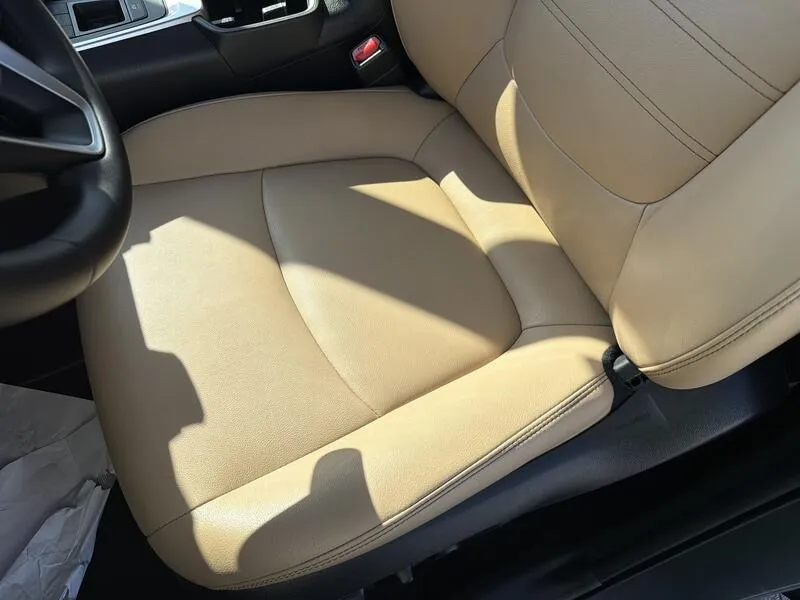 Toyota RAV4 2.5l 220H Luxury - foto 13