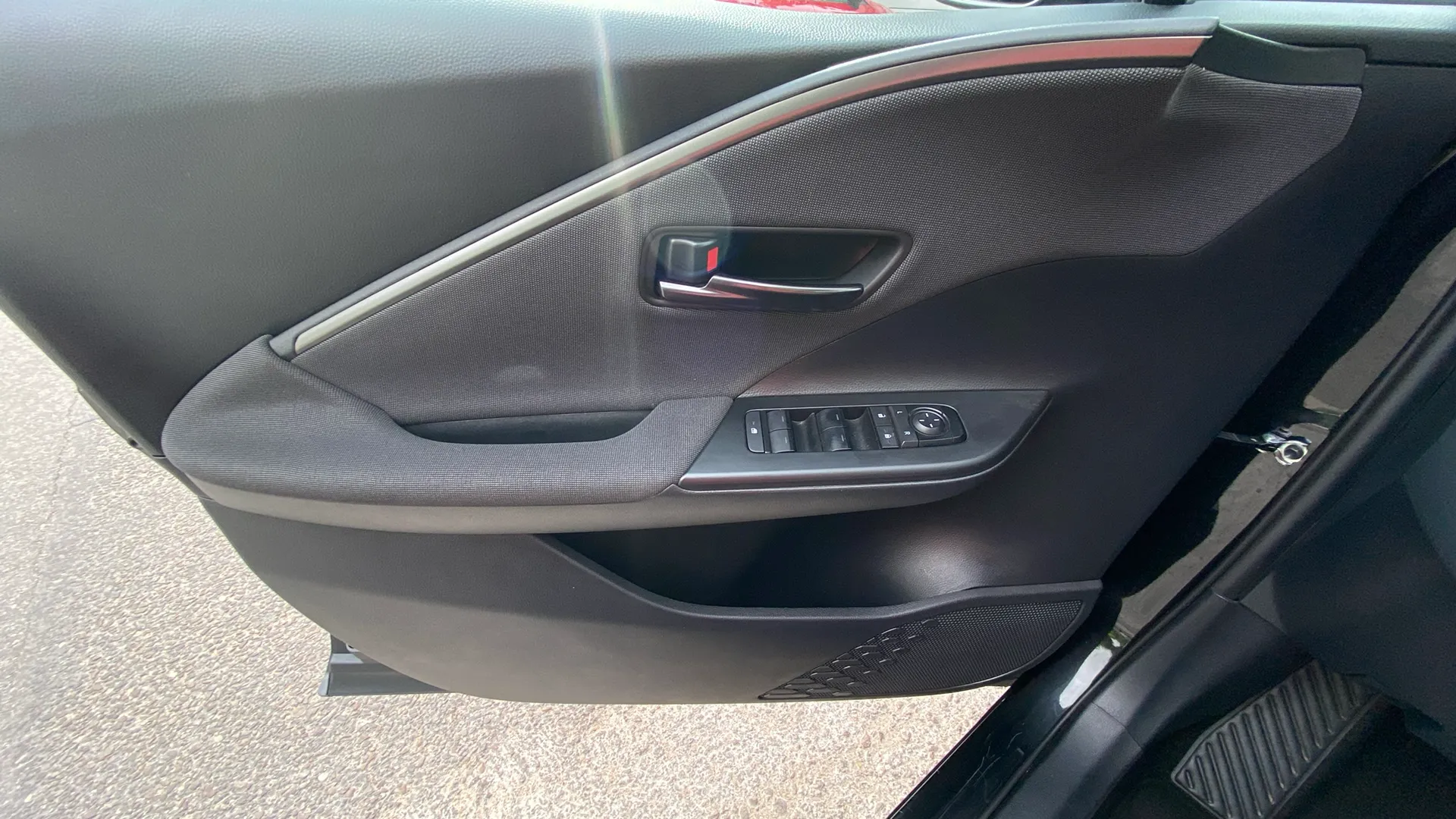 Toyota C-HR 1.8 140H Active - foto 15