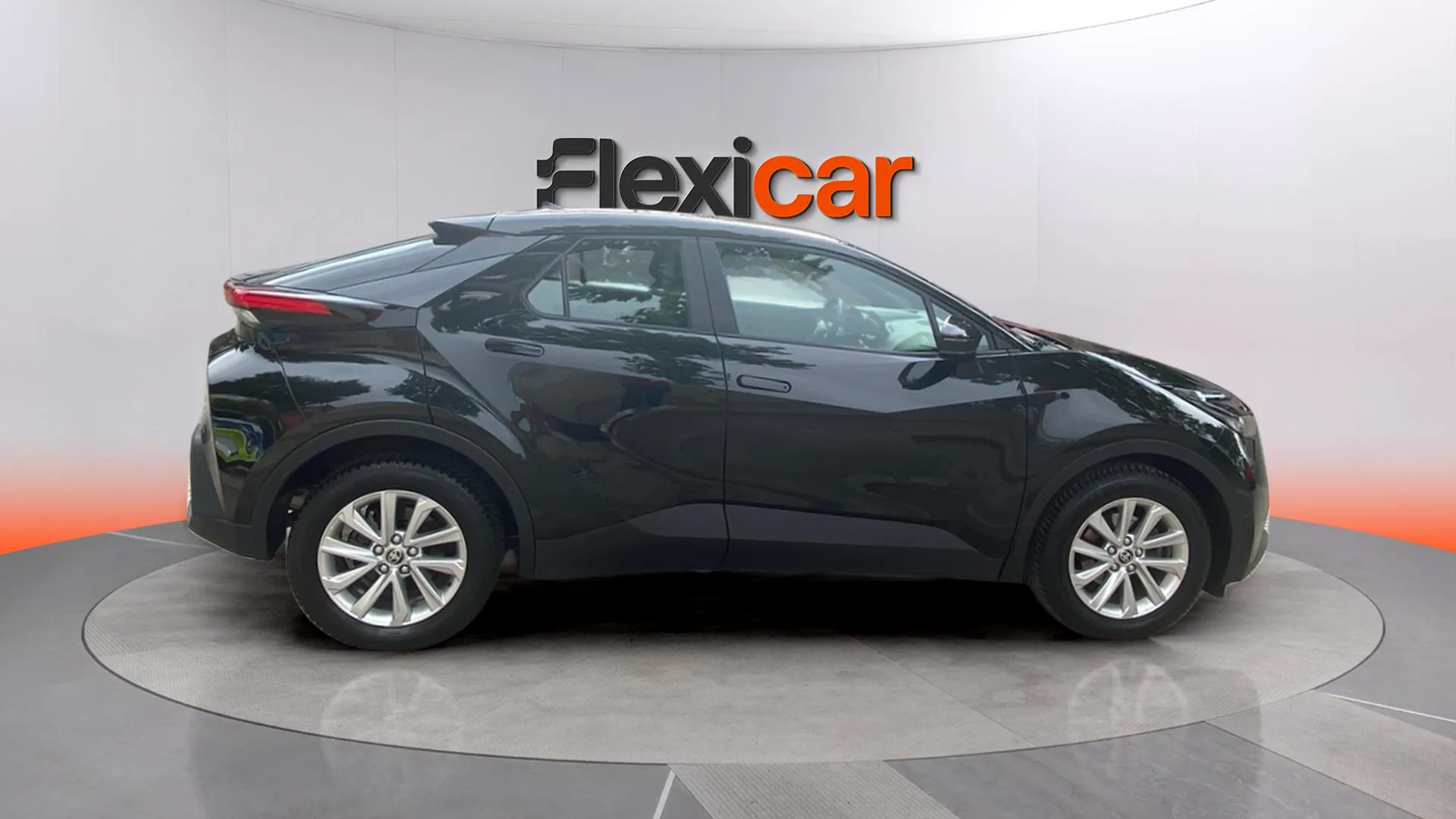 Toyota C-HR 1.8 140H Active - foto 2