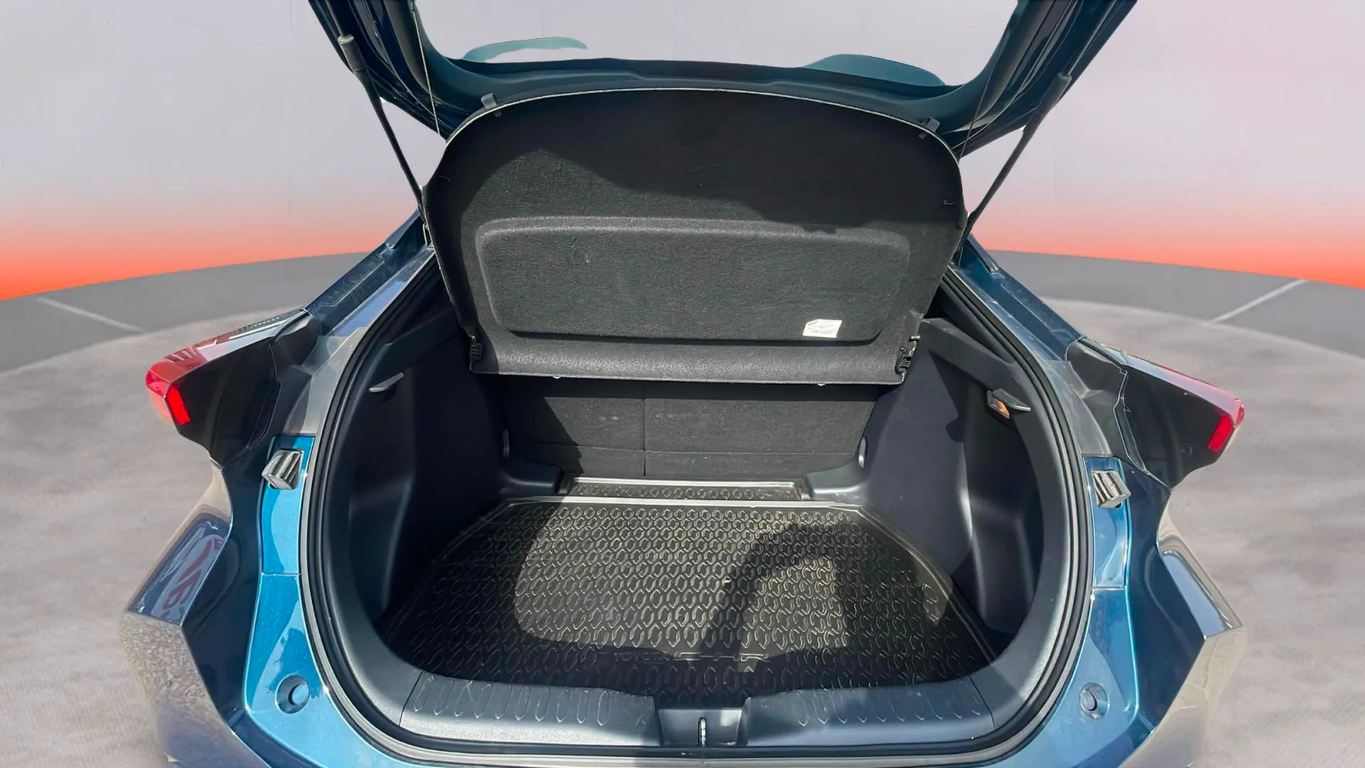 Toyota C-HR 1.8 140H Active - foto 24